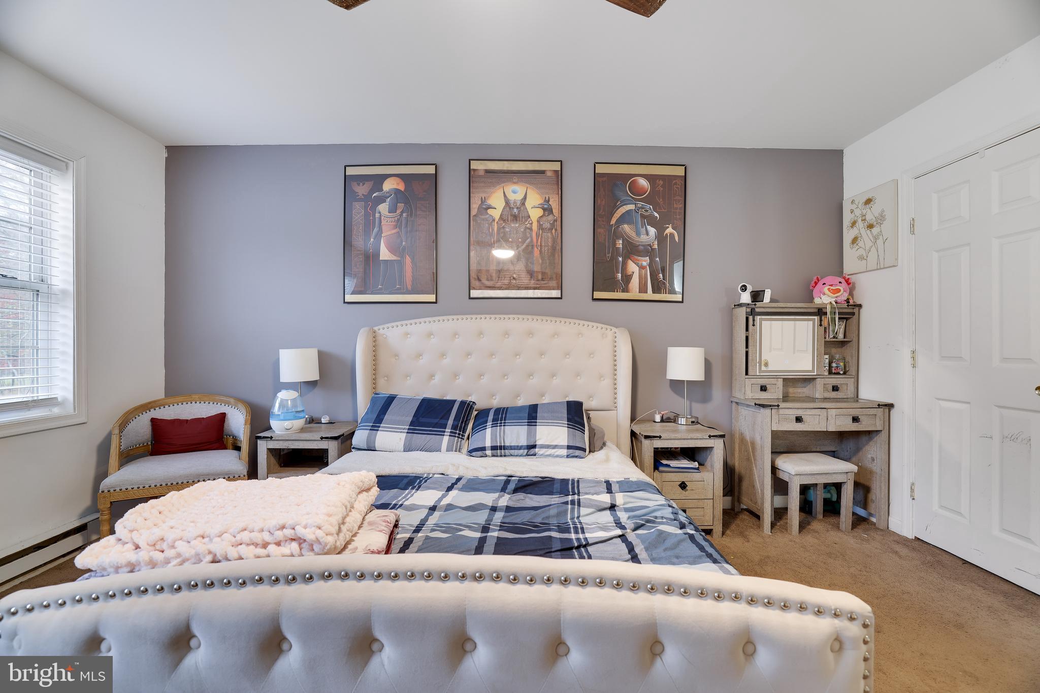 EMERALD LAKES - Residential