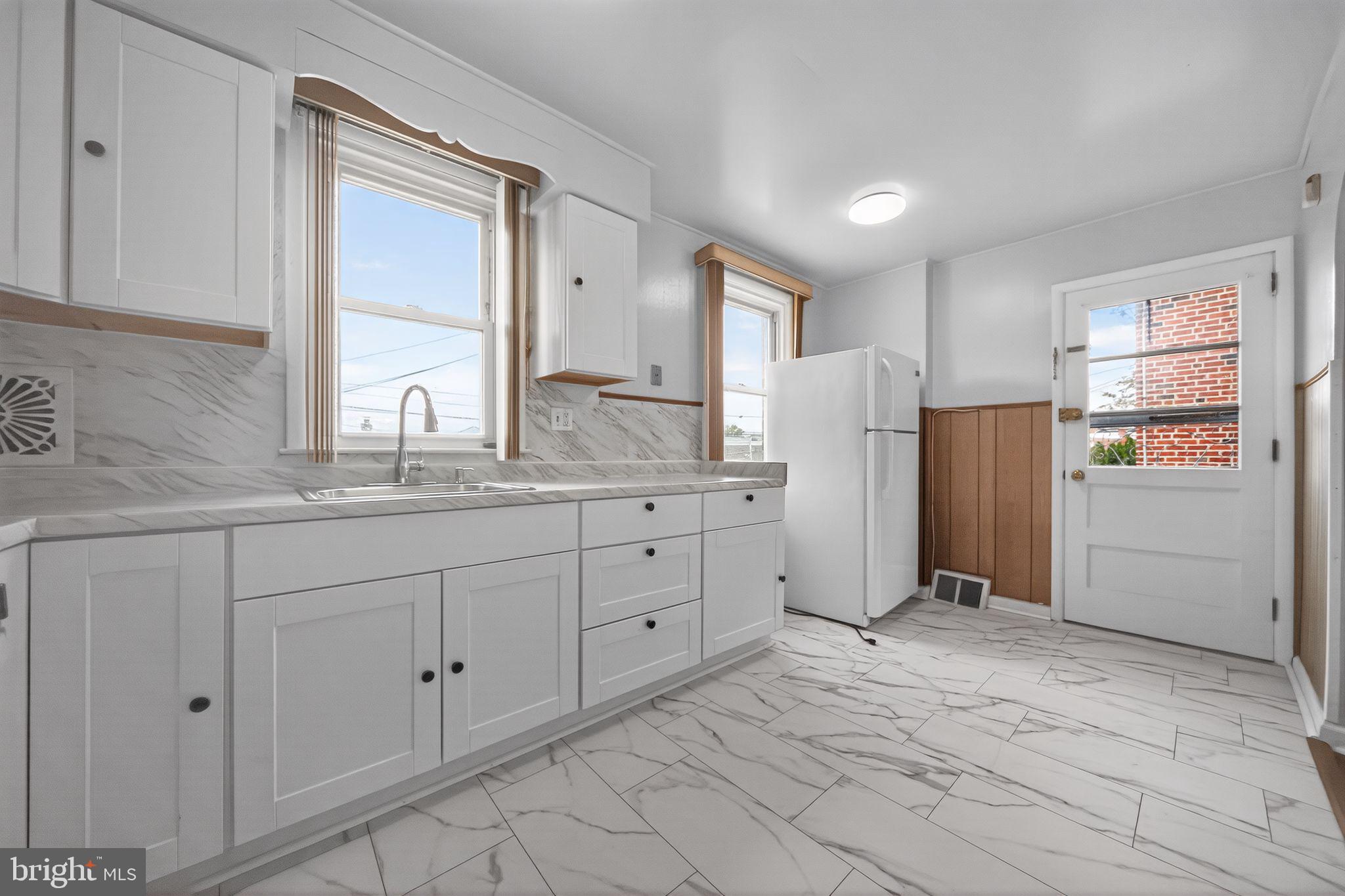 ACADEMY GARDENS - Residential Lease