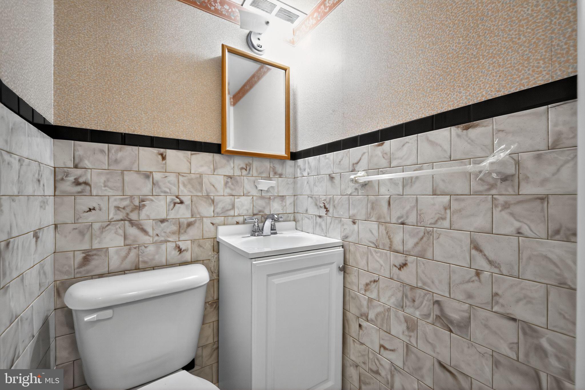 ACADEMY GARDENS - Residential Lease