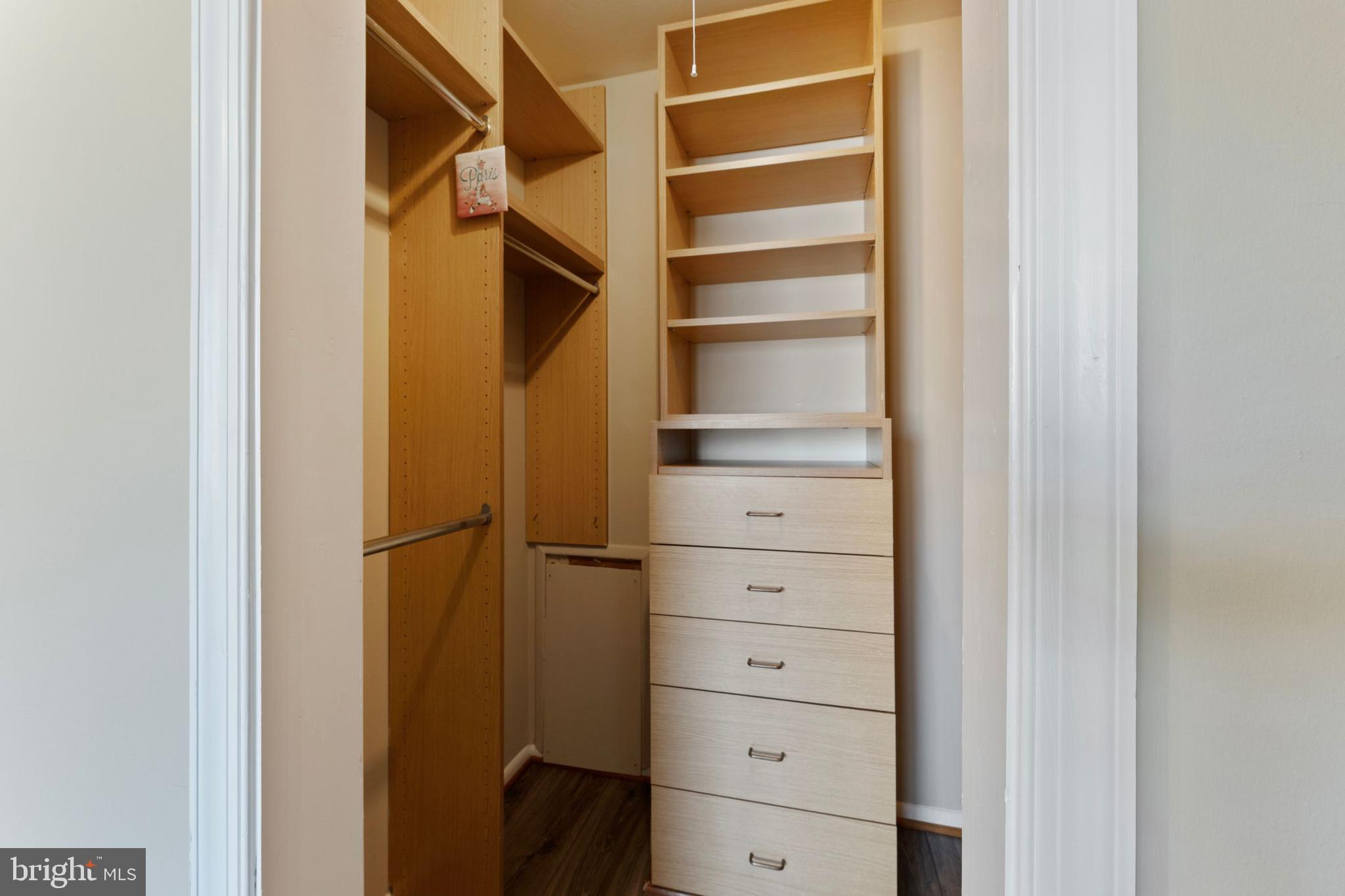 BRIARWOOD COURT - Residential Lease