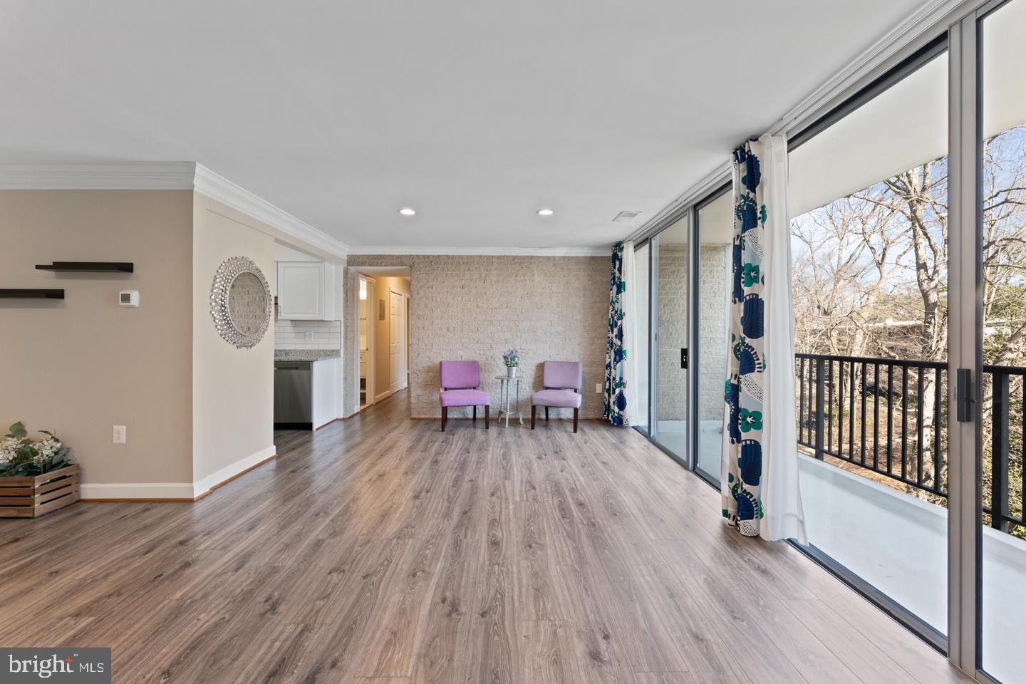 BRIARWOOD COURT - Residential Lease