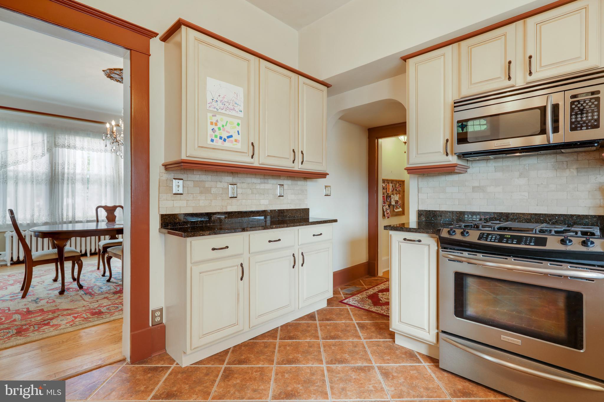 WEST SIDE - Residential