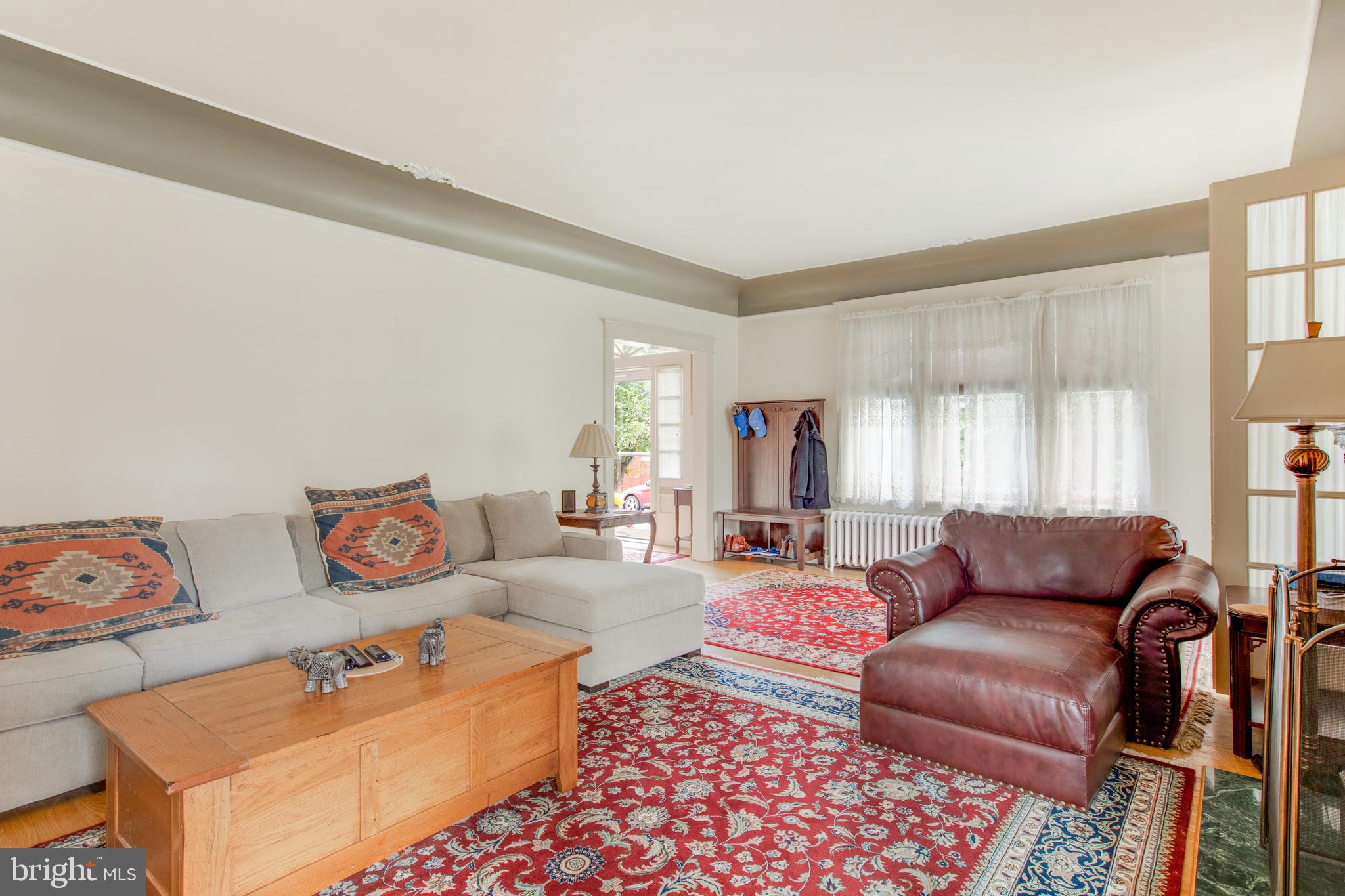 WEST SIDE - Residential