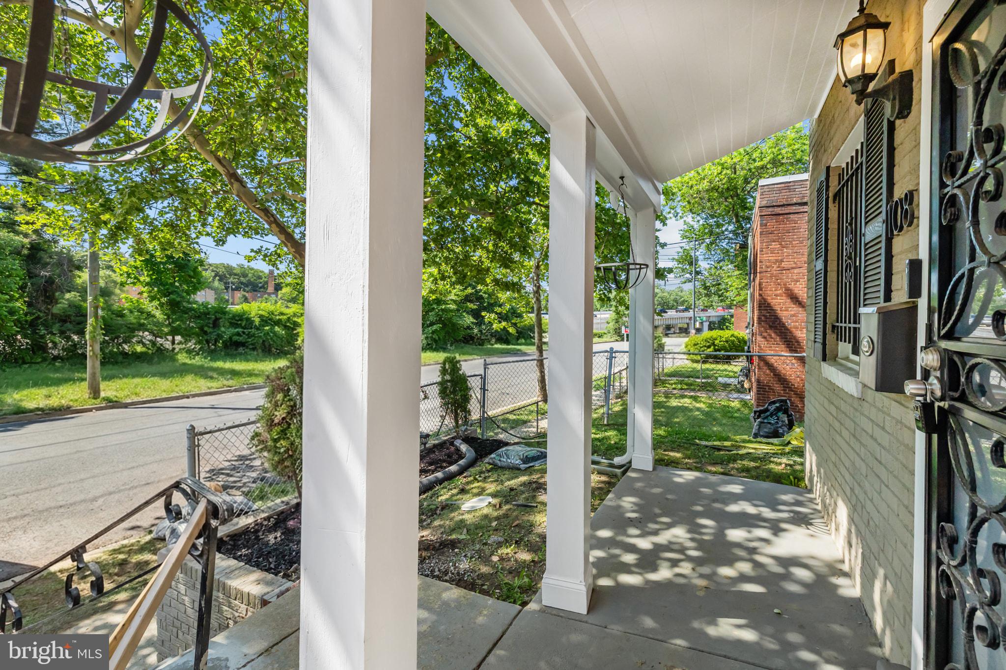 108 KENILWORTH AVENUE NE