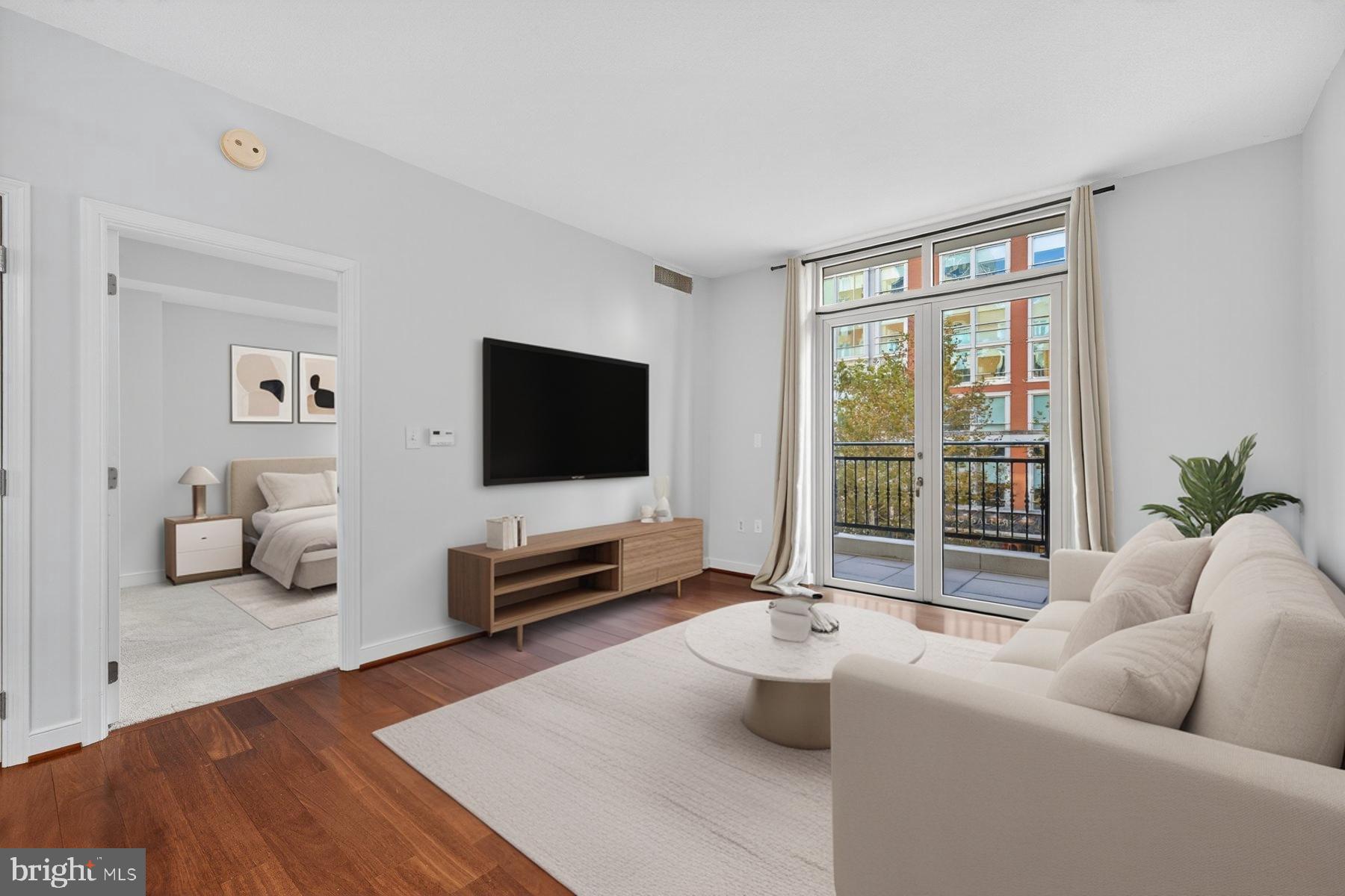 NATIONAL HARBOR - Residential