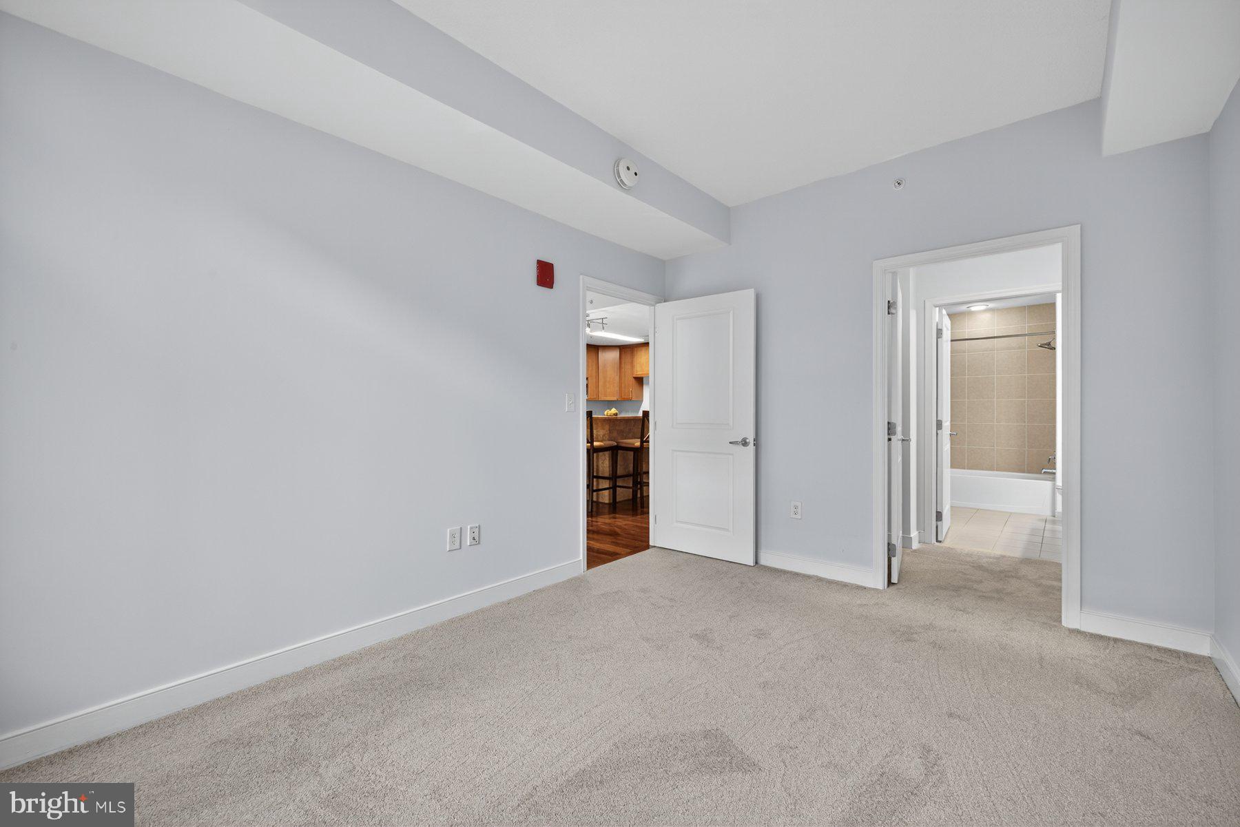 NATIONAL HARBOR - Residential