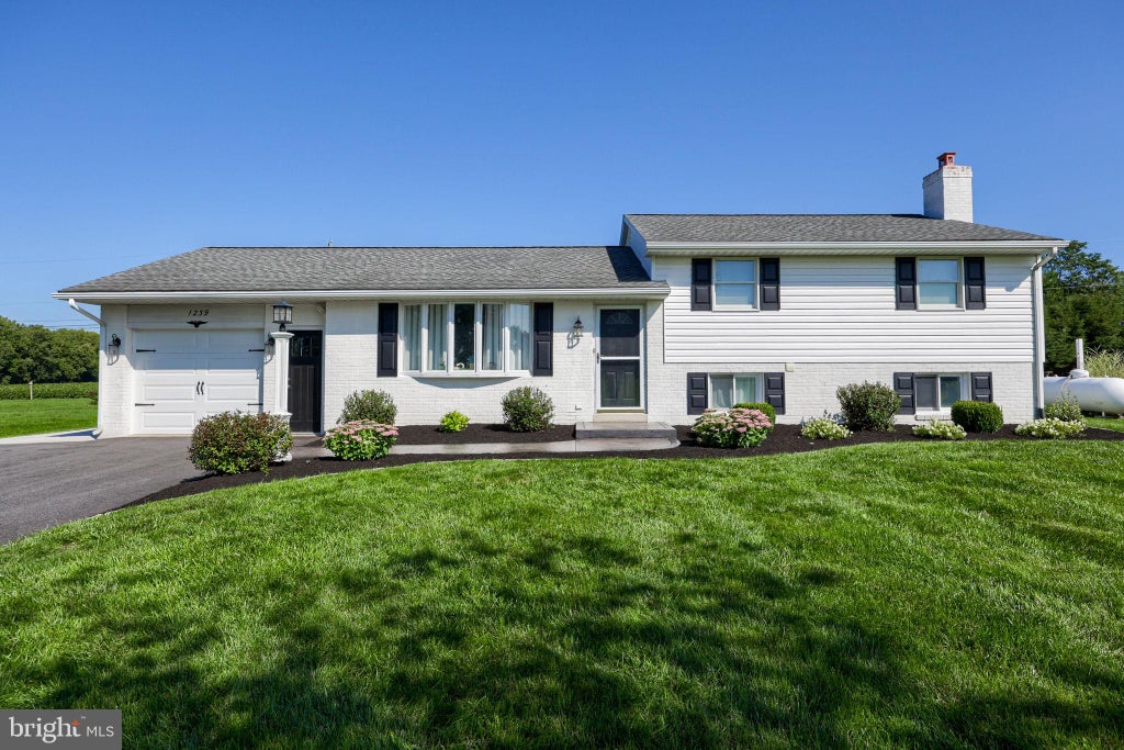 Photo of 1239 Donegal Springs Rd, MOUNT JOY, PA 17552 (MLS # PALA2094382)