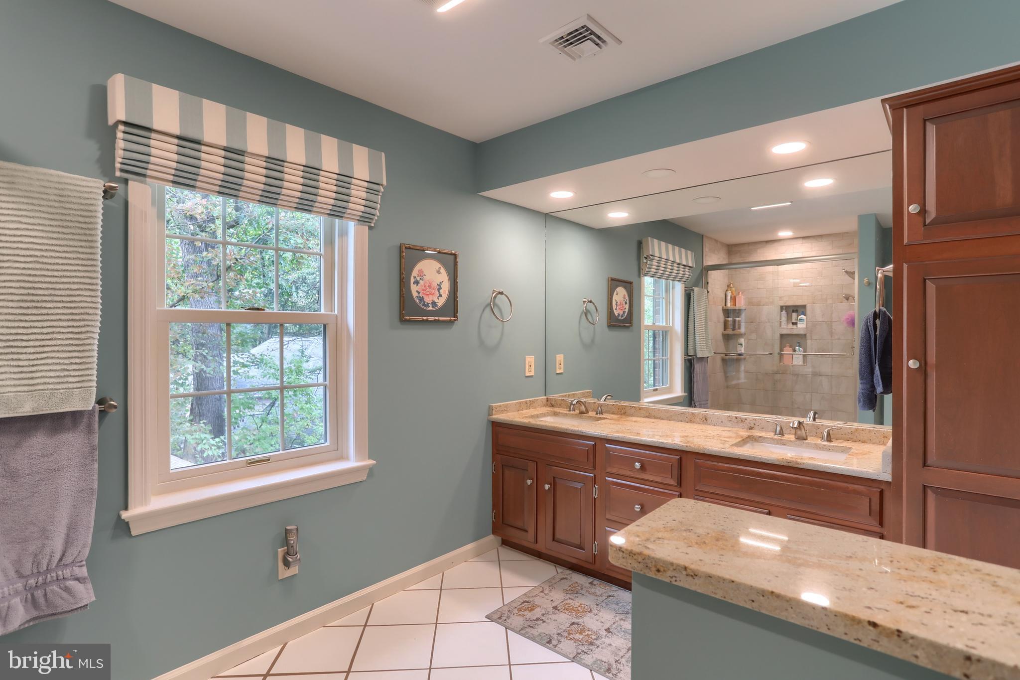 STONEY RUN - Residential