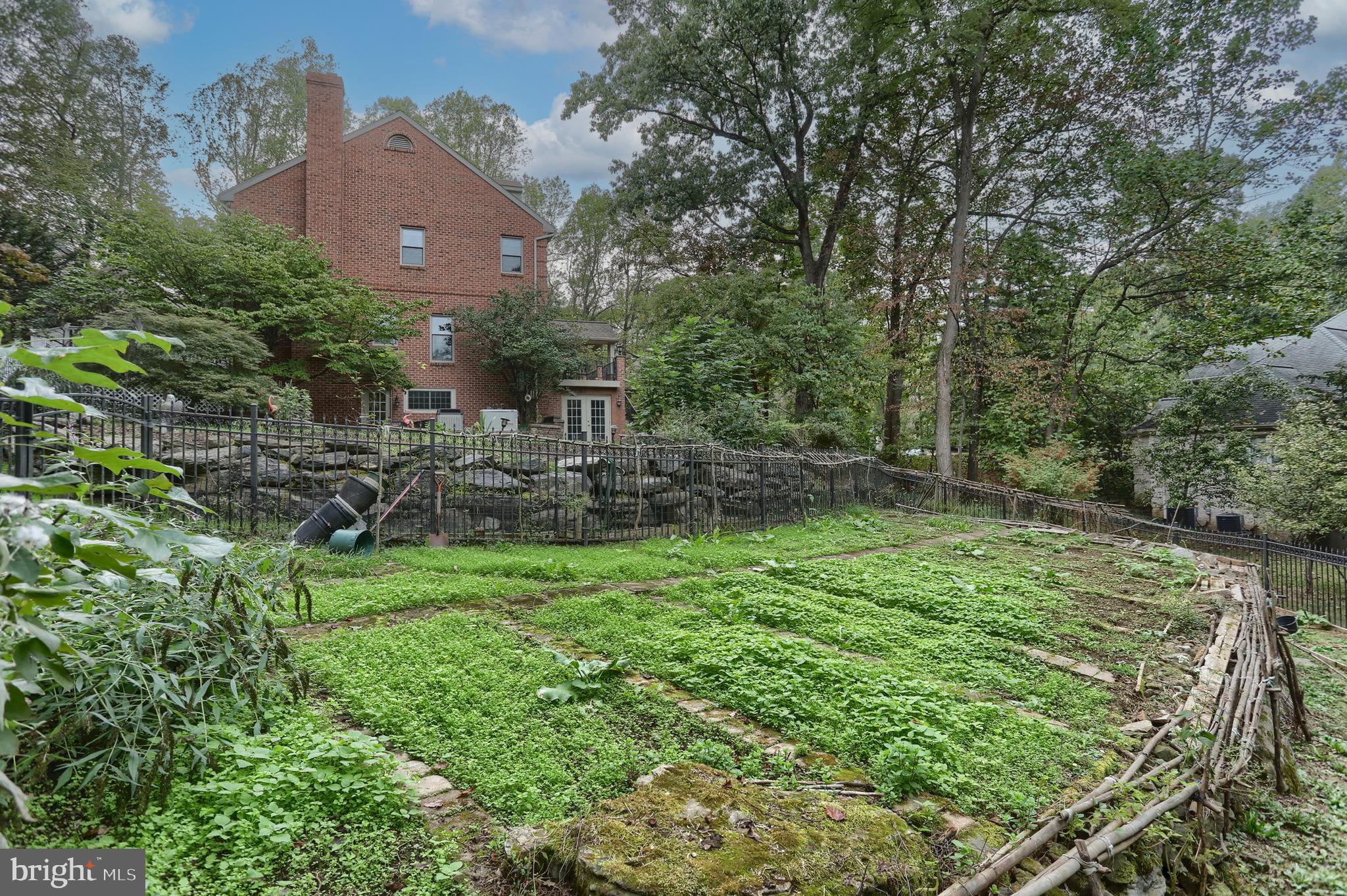 STONEY RUN - Residential
