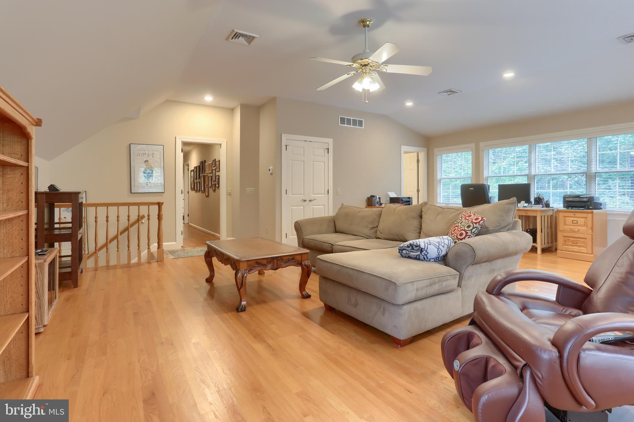 STONEY RUN - Residential