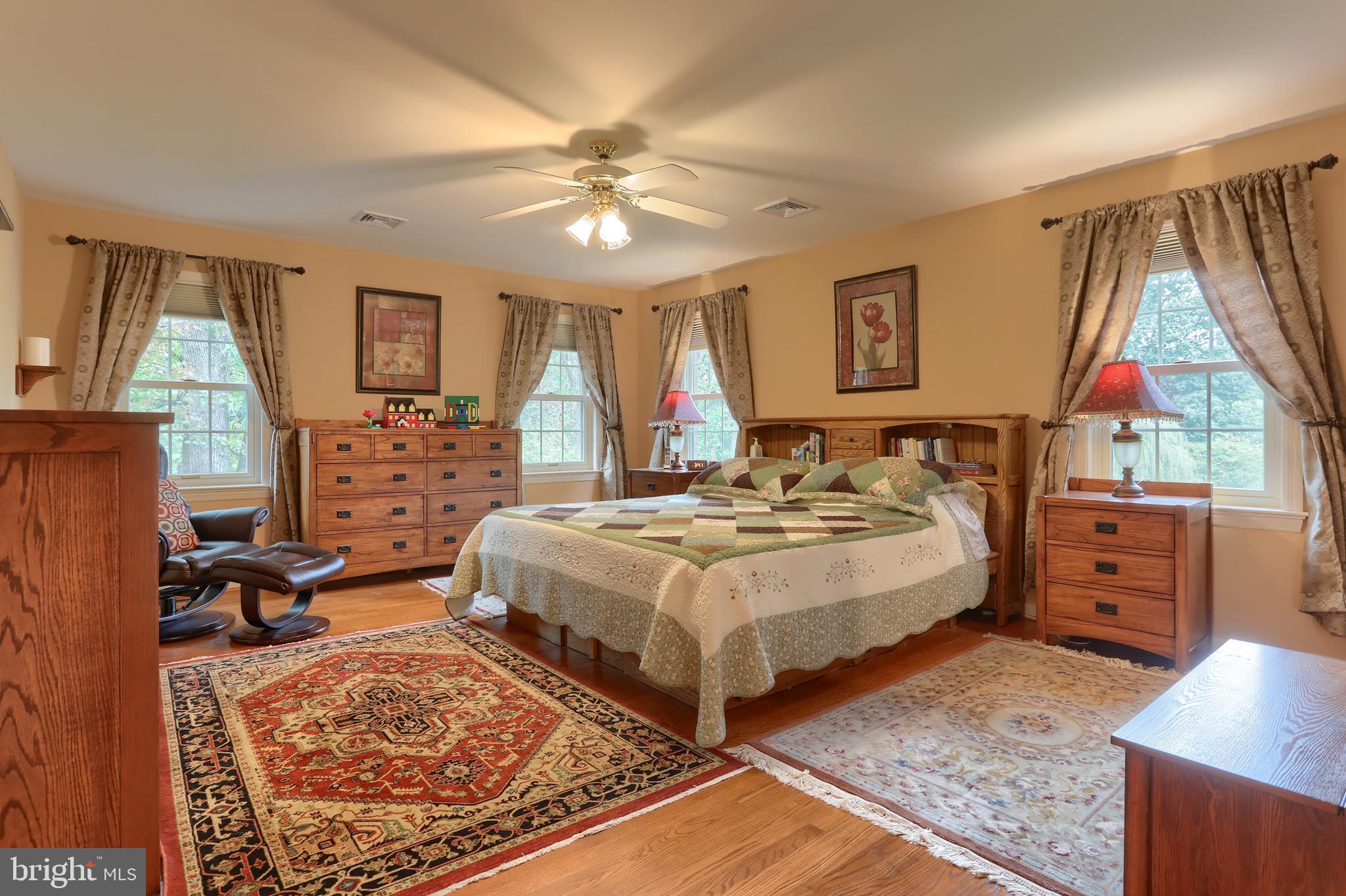 STONEY RUN - Residential