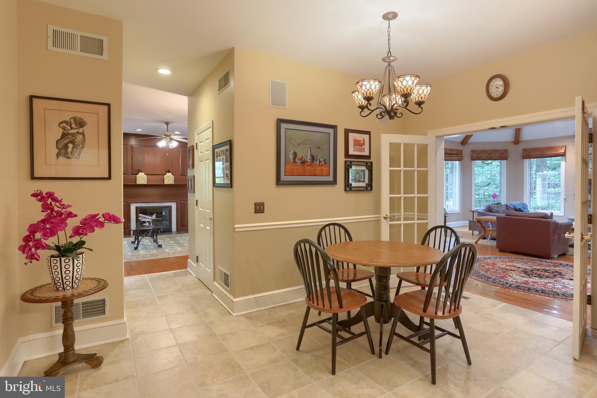 STONEY RUN - Residential