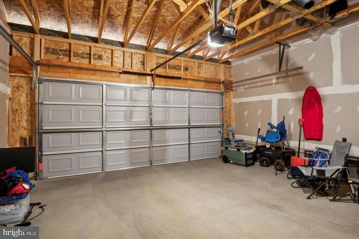 DEVON CREEK - Residential Lease