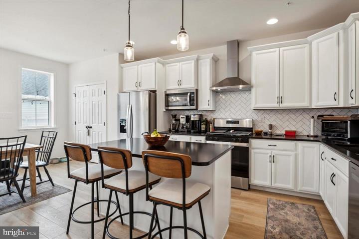 DEVON CREEK - Residential Lease