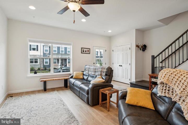 DEVON CREEK - Residential Lease