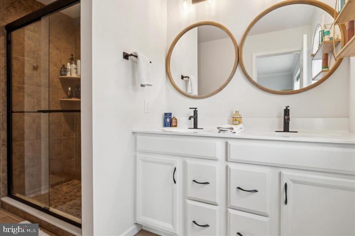 DEVON CREEK - Residential Lease