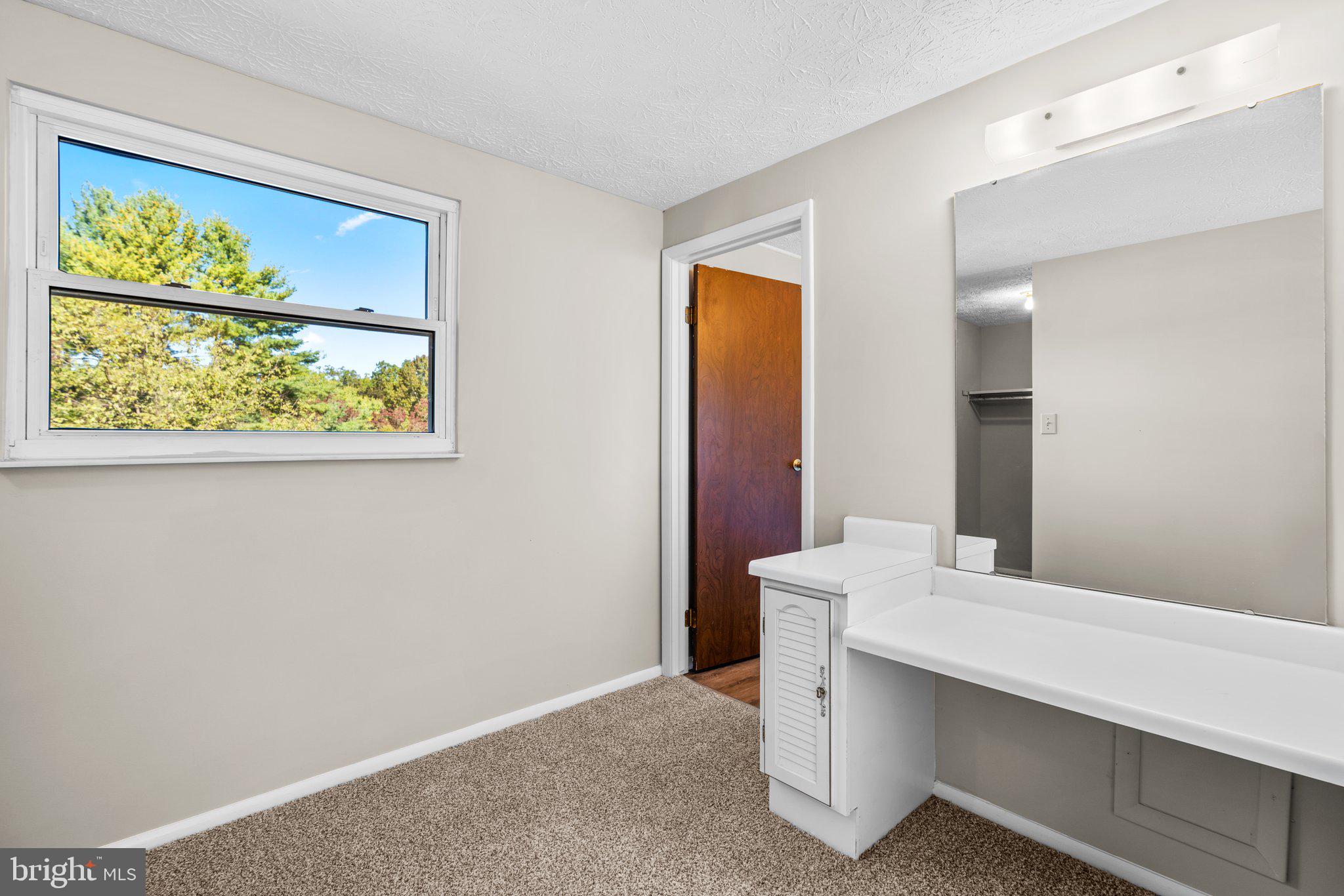 OAK SPRINGS - Residential