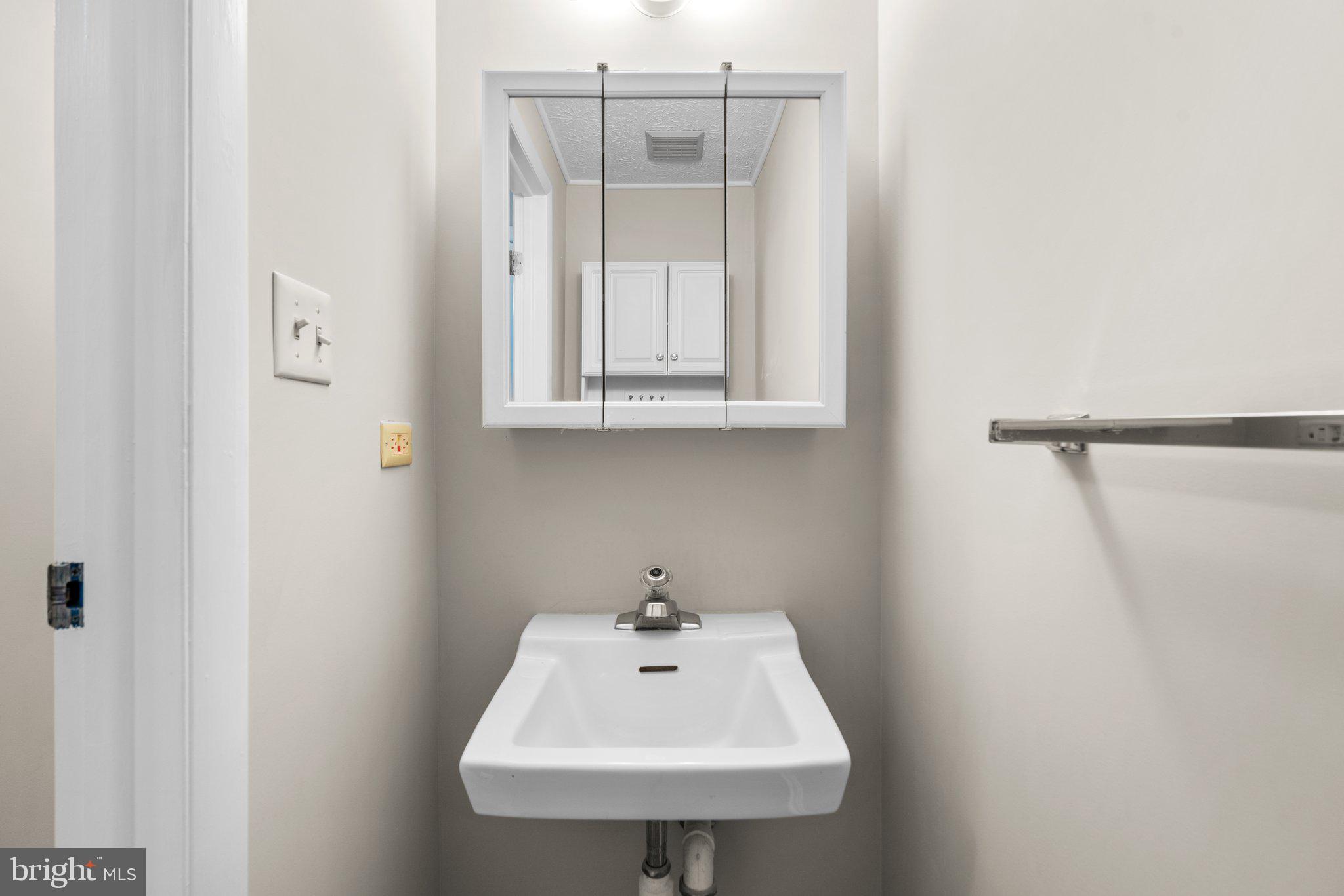 OAK SPRINGS - Residential