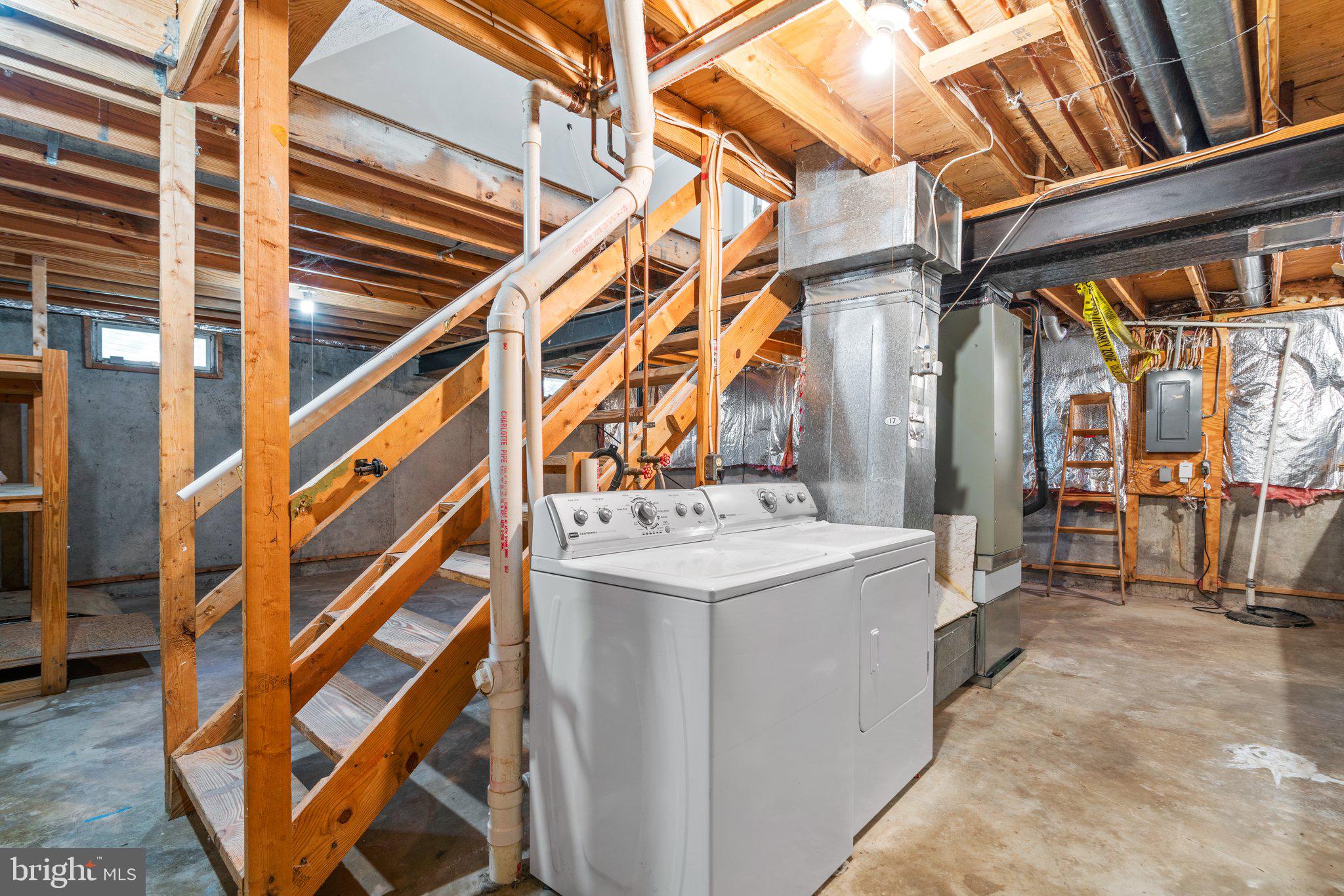 OAK SPRINGS - Residential