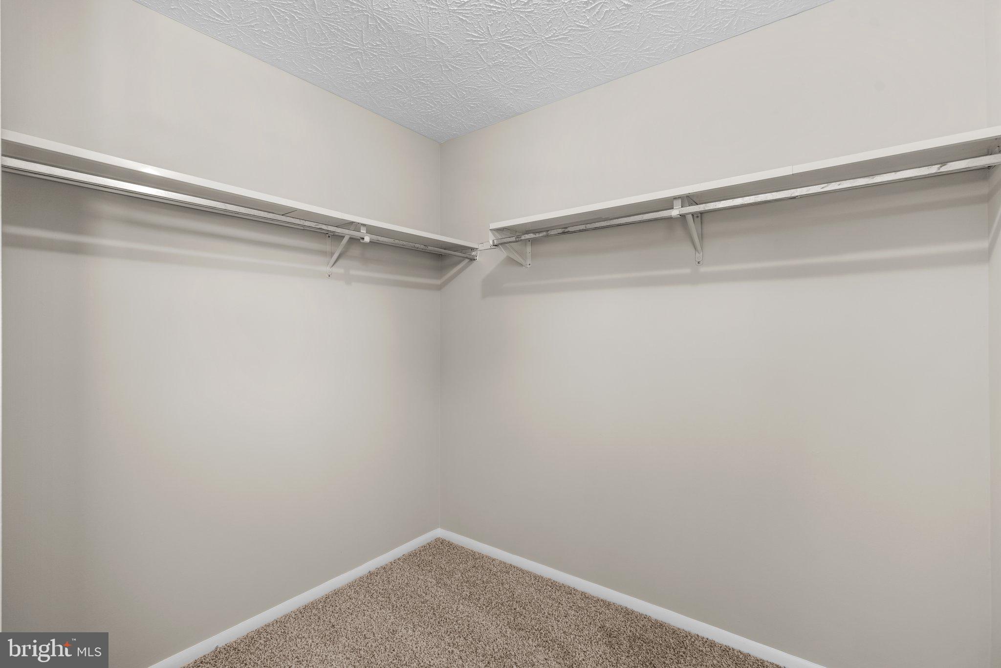 OAK SPRINGS - Residential