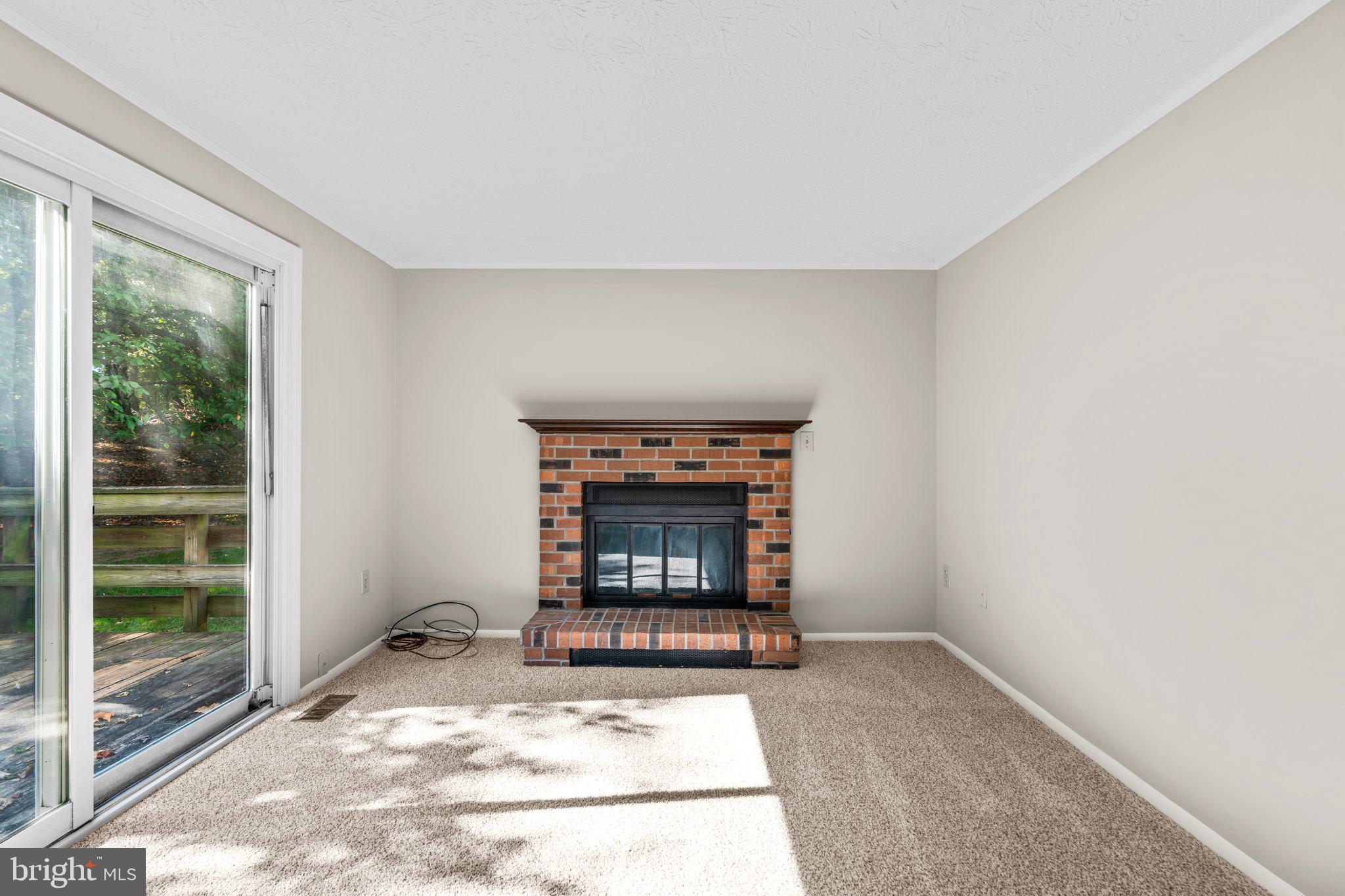 OAK SPRINGS - Residential