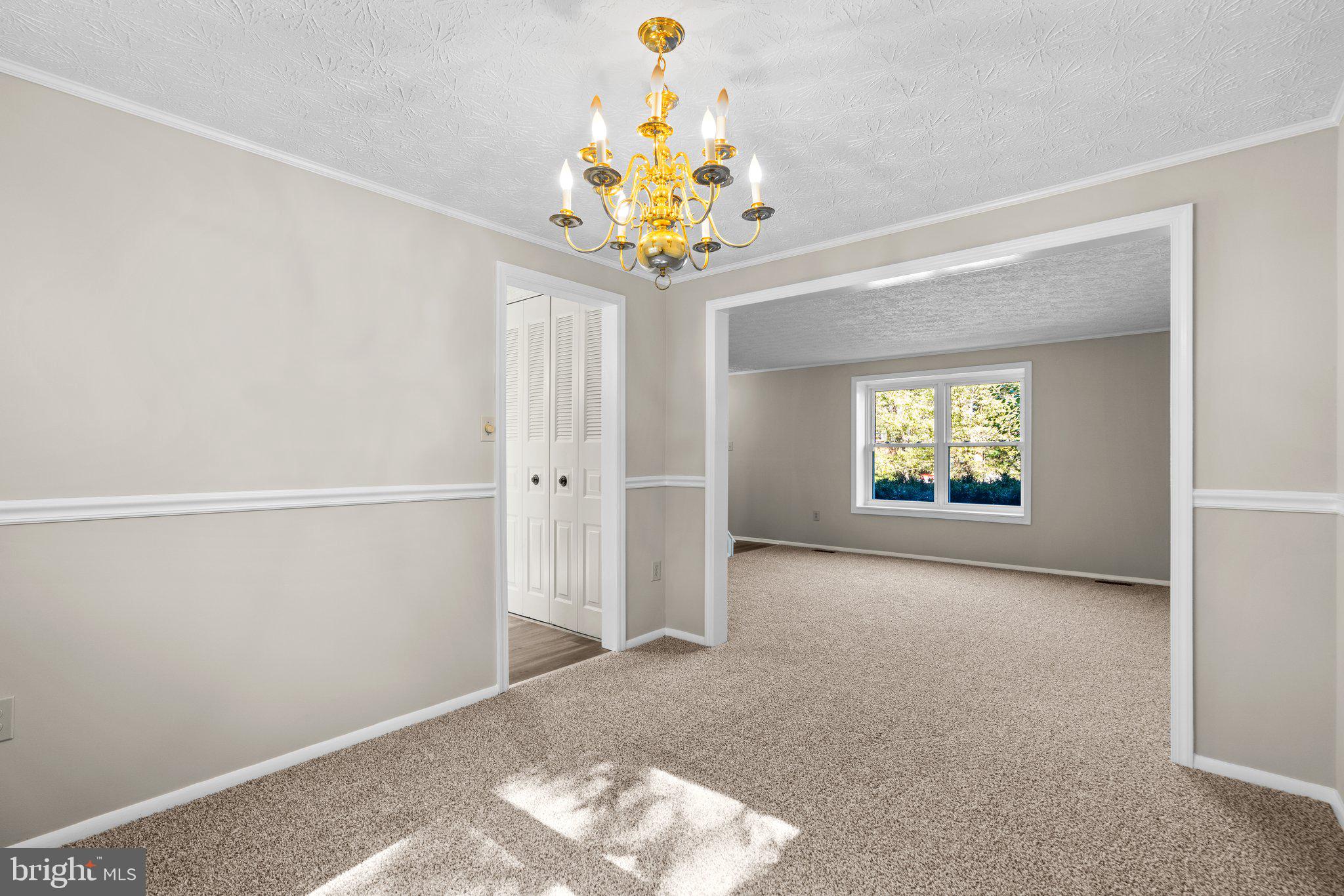 OAK SPRINGS - Residential