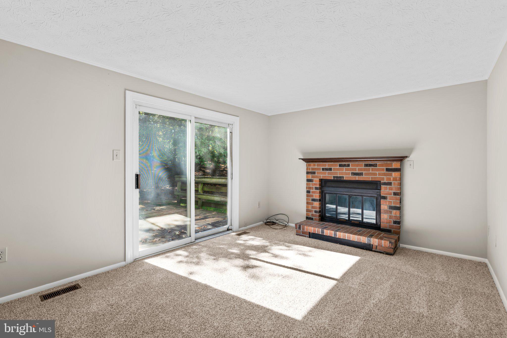 OAK SPRINGS - Residential