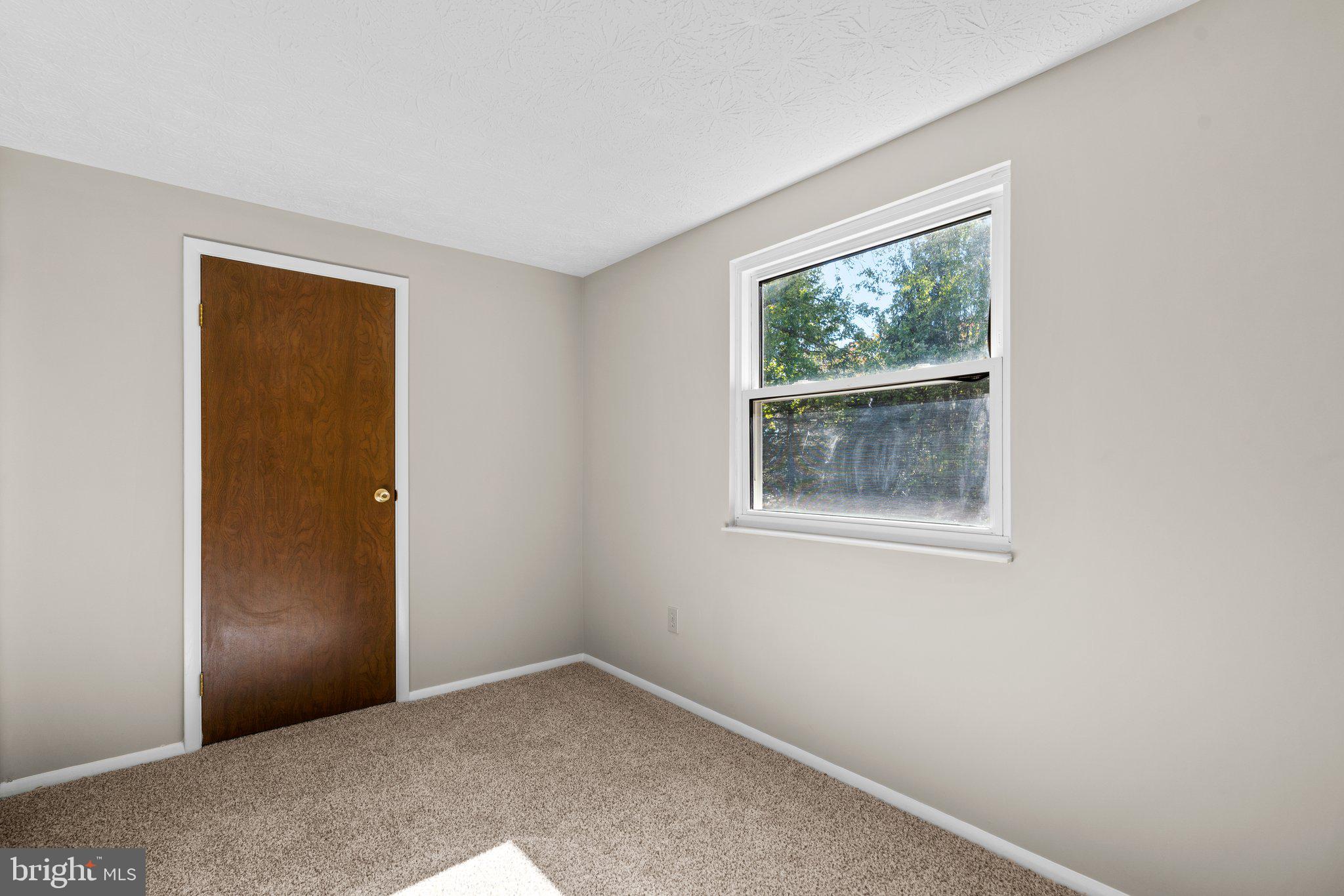 OAK SPRINGS - Residential