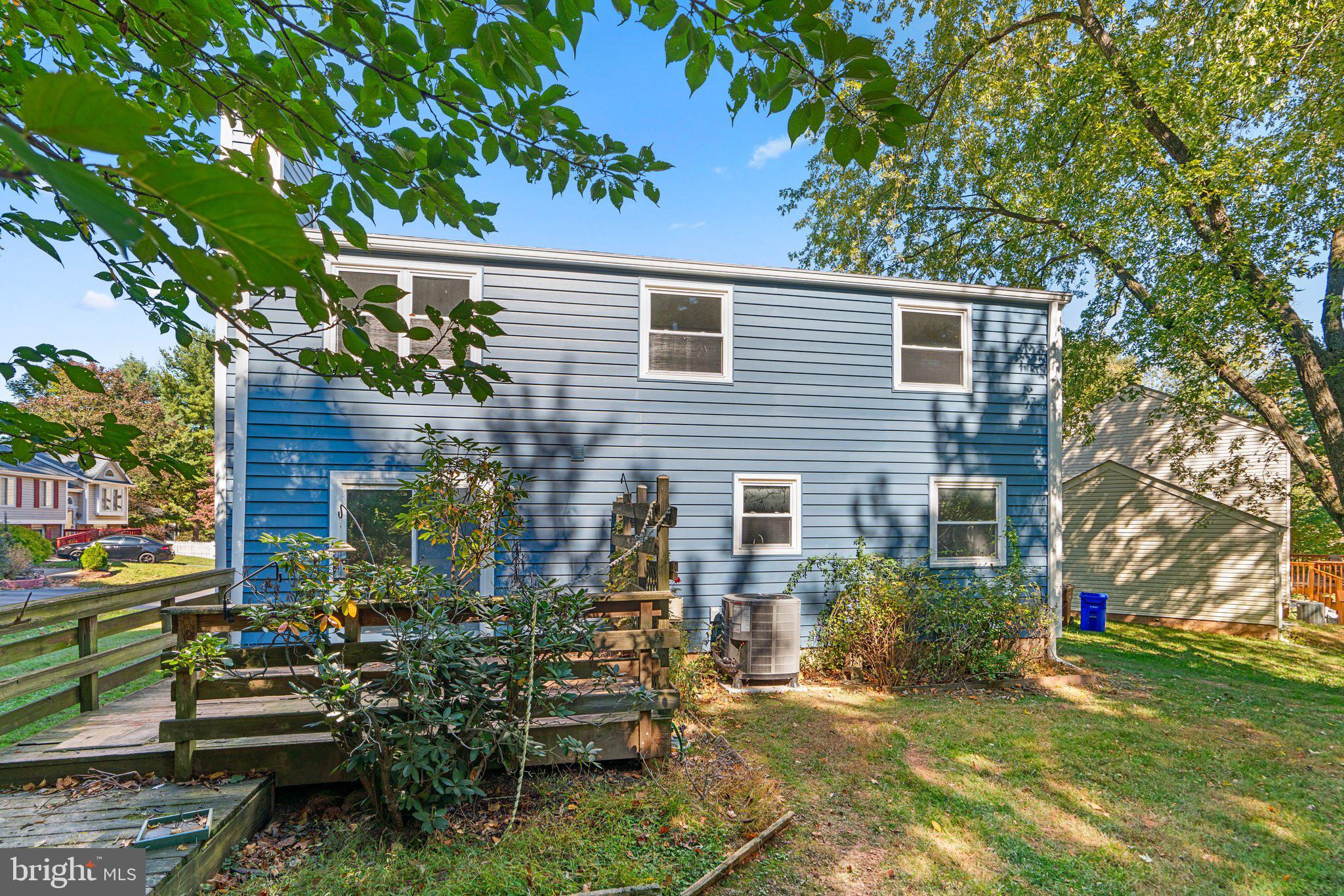 OAK SPRINGS - Residential