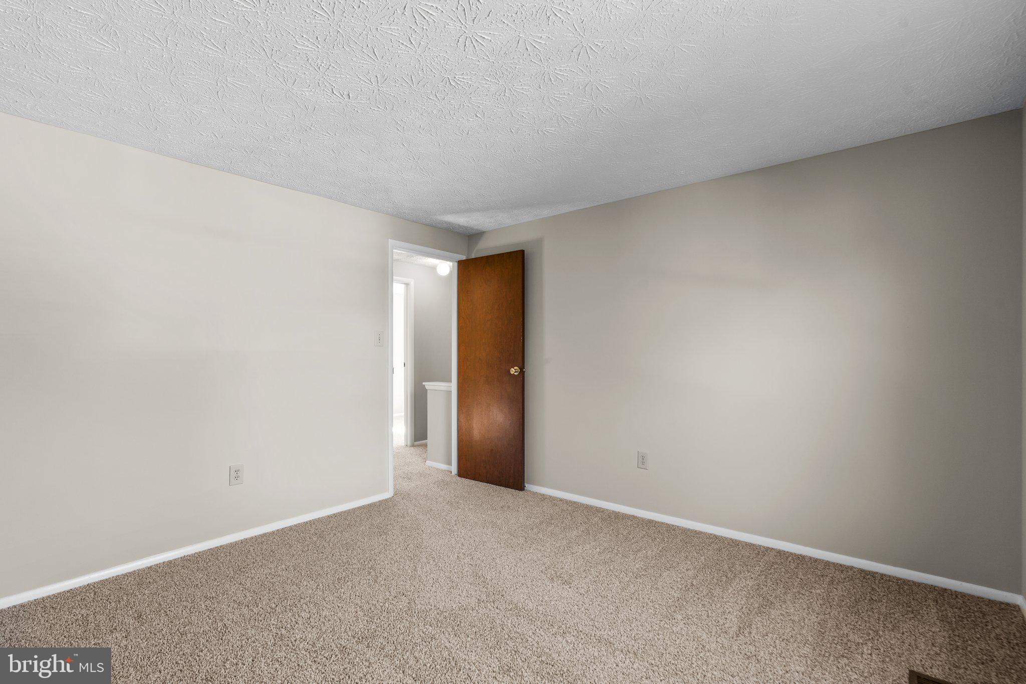 OAK SPRINGS - Residential