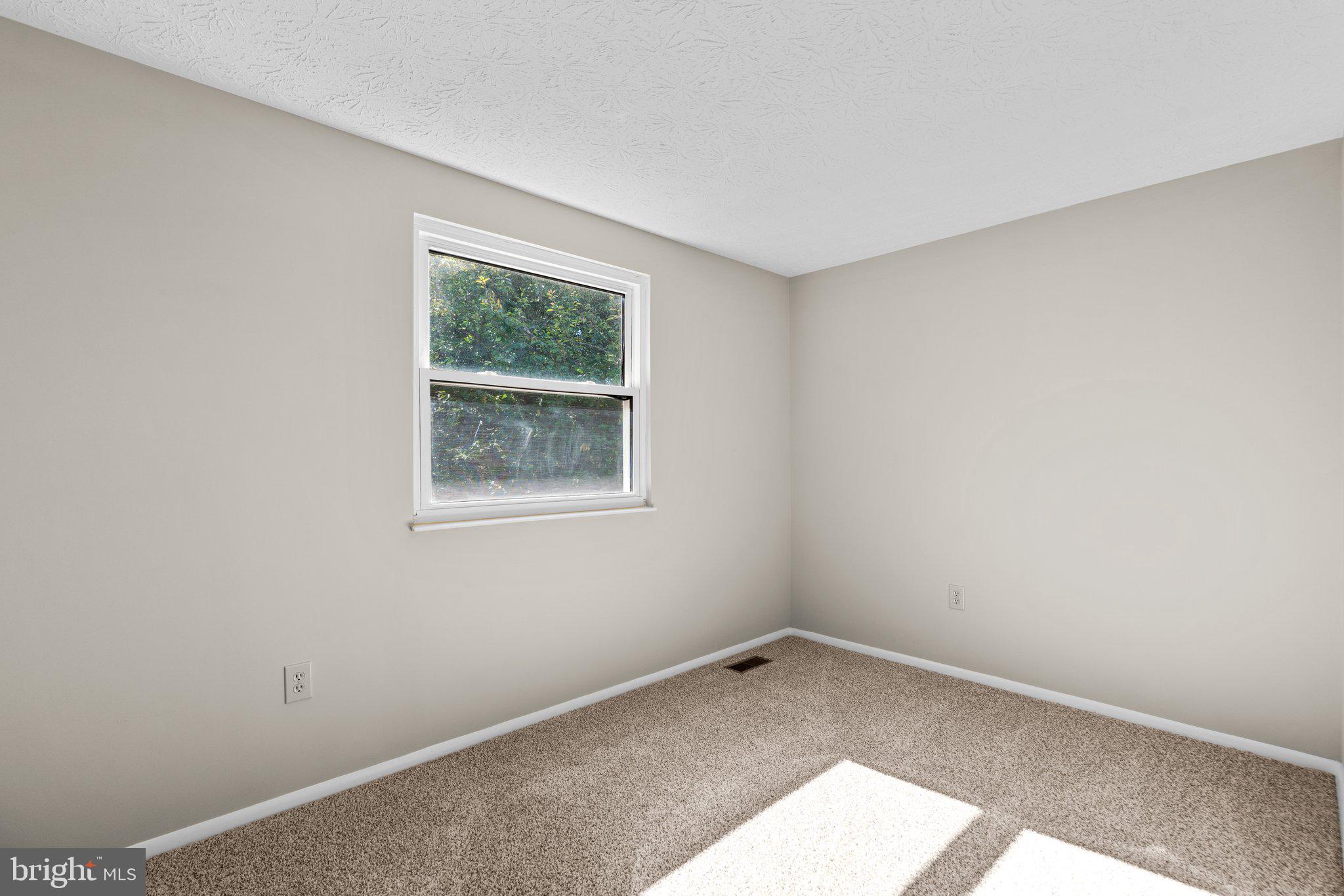 OAK SPRINGS - Residential