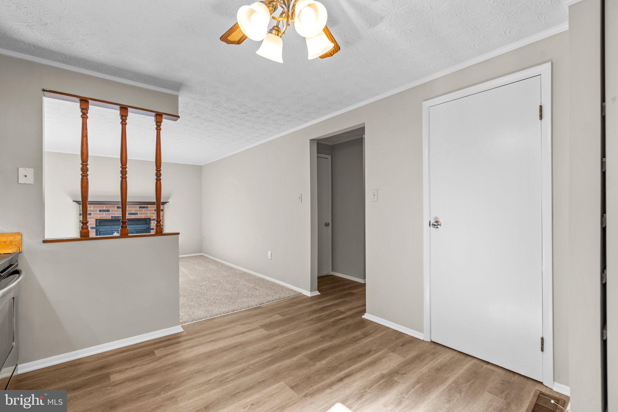 OAK SPRINGS - Residential