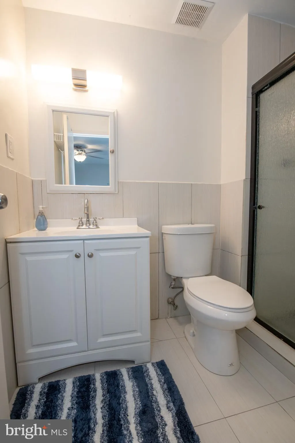 Philadelphia, Pennsylvania 19128, United States, 2 Bedrooms Bedrooms, ,3 BathroomsBathrooms,Residential,Pending,234758