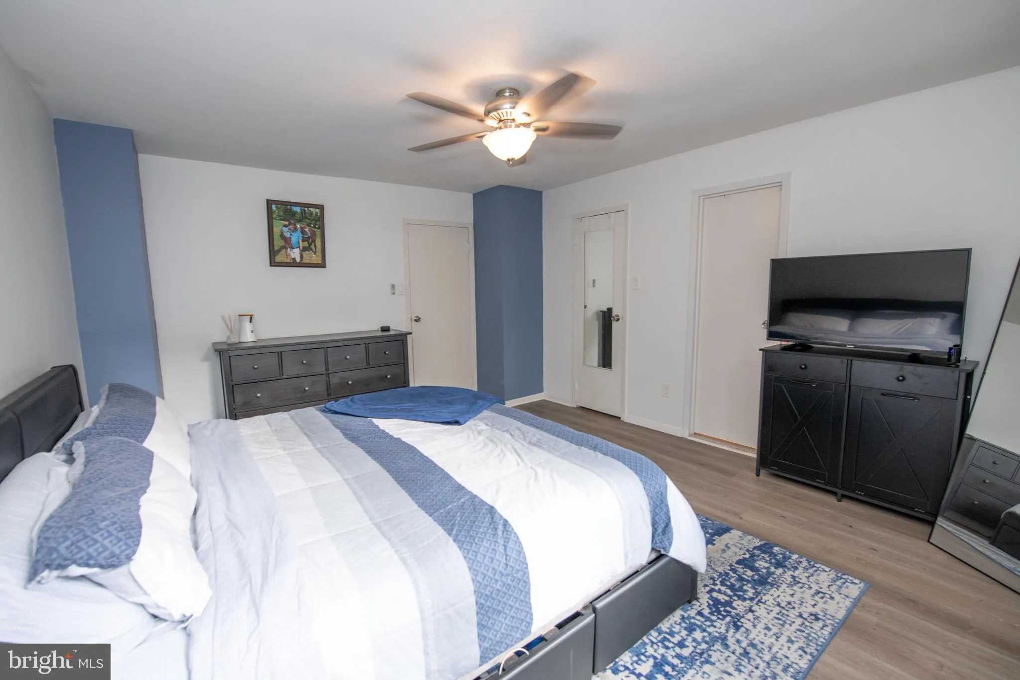 Philadelphia, Pennsylvania 19128, United States, 2 Bedrooms Bedrooms, ,3 BathroomsBathrooms,Residential,Pending,234758