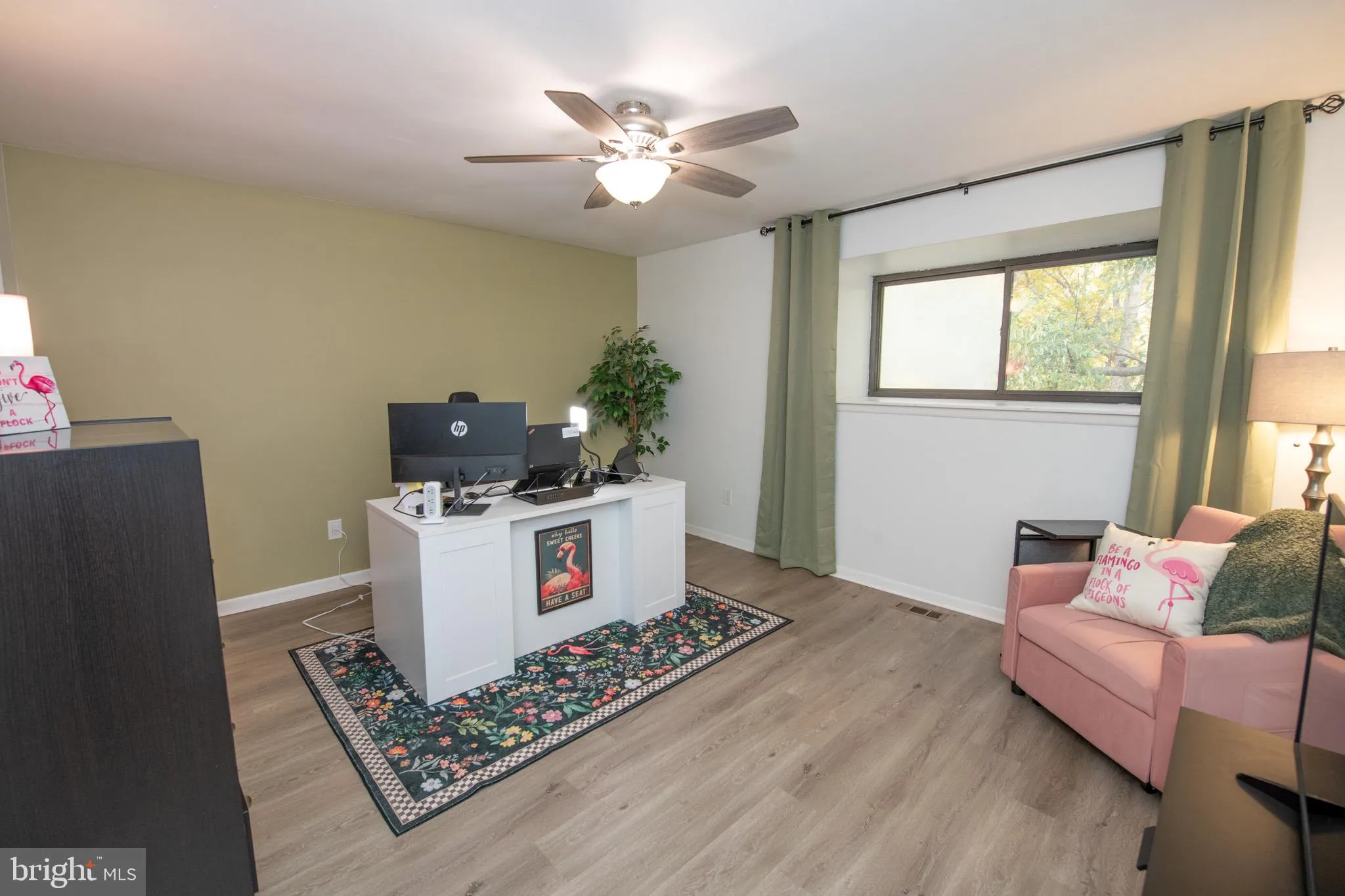 Philadelphia, Pennsylvania 19128, United States, 2 Bedrooms Bedrooms, ,3 BathroomsBathrooms,Residential,Pending,234758