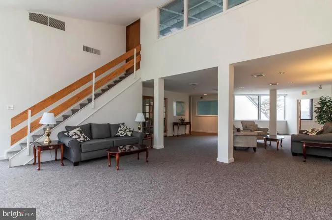 Philadelphia, Pennsylvania 19128, United States, 2 Bedrooms Bedrooms, ,3 BathroomsBathrooms,Residential,Pending,234758