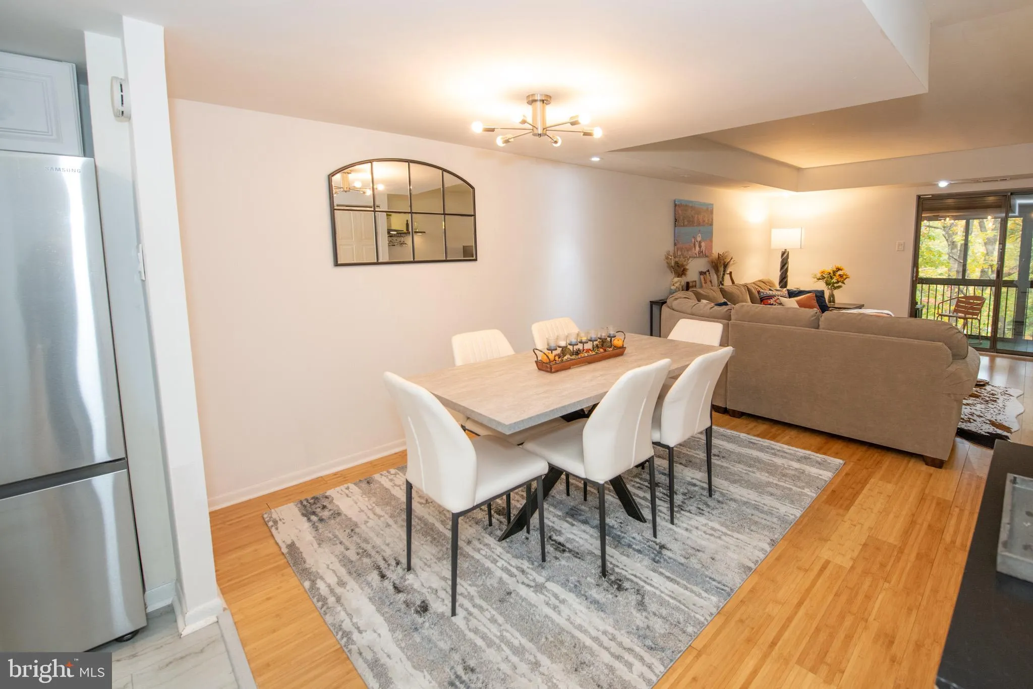 Philadelphia, Pennsylvania 19128, United States, 2 Bedrooms Bedrooms, ,3 BathroomsBathrooms,Residential,Pending,234758