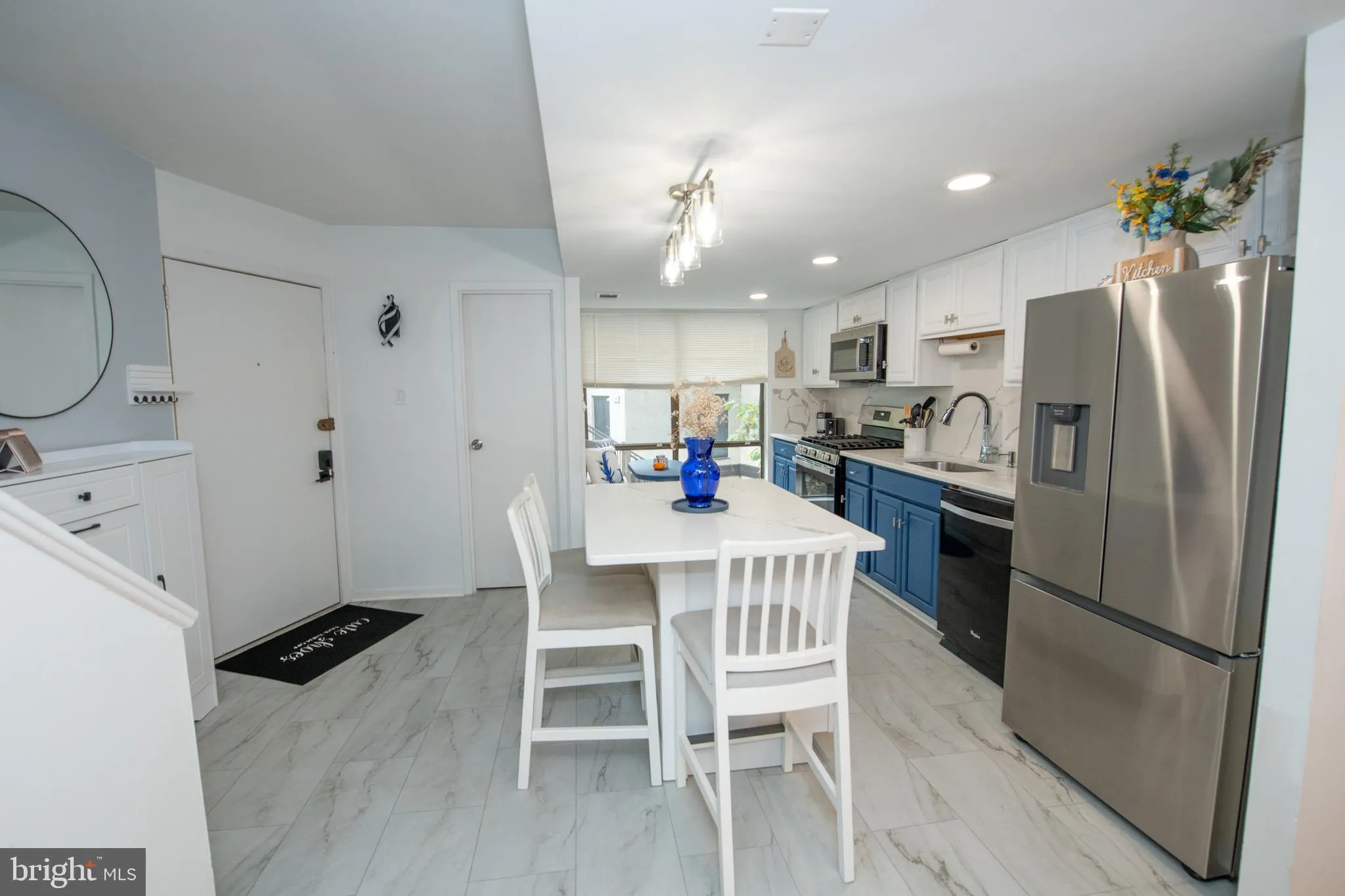 Philadelphia, Pennsylvania 19128, United States, 2 Bedrooms Bedrooms, ,3 BathroomsBathrooms,Residential,Pending,234758