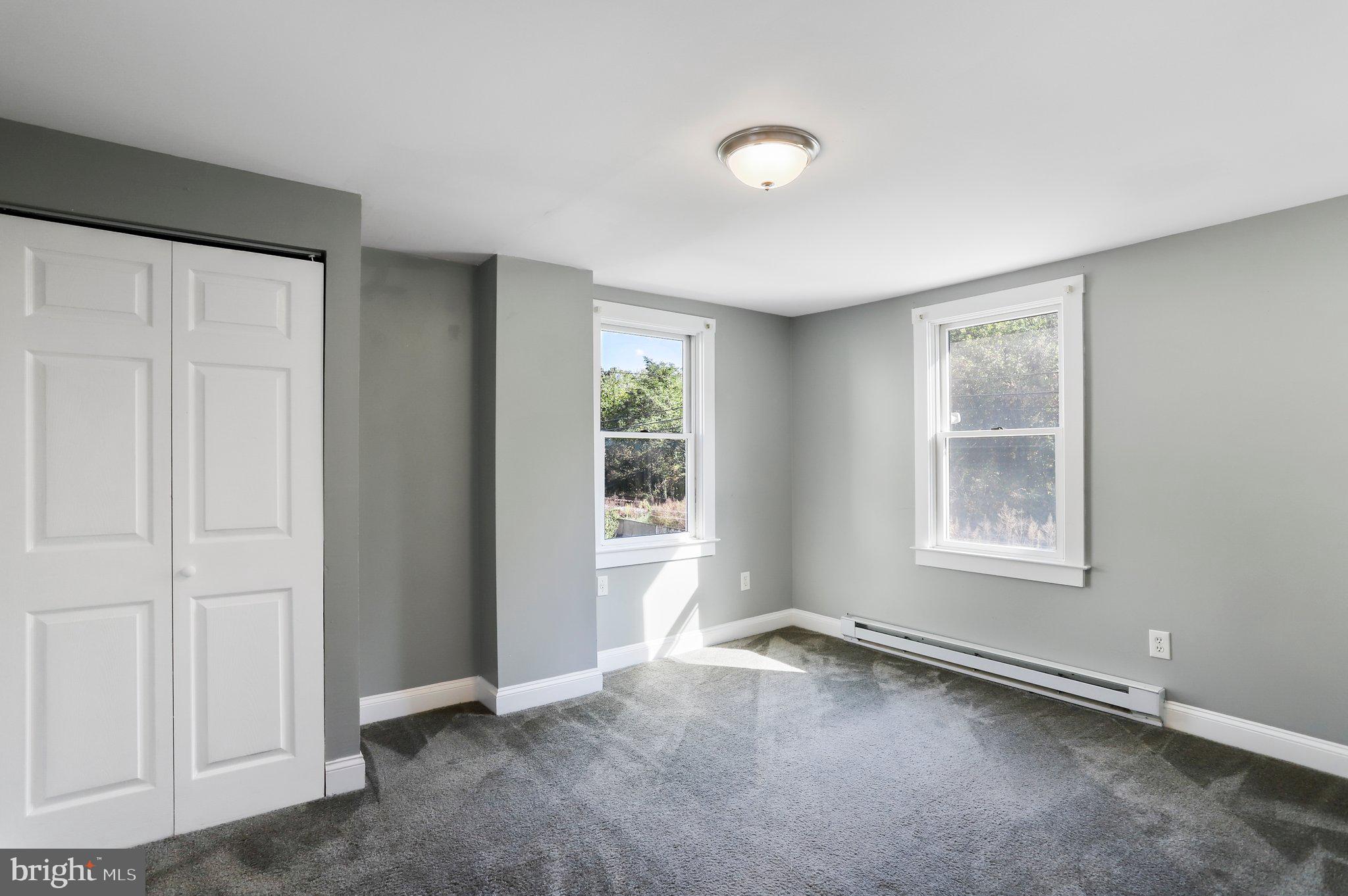 SANDYHOOK - Residential