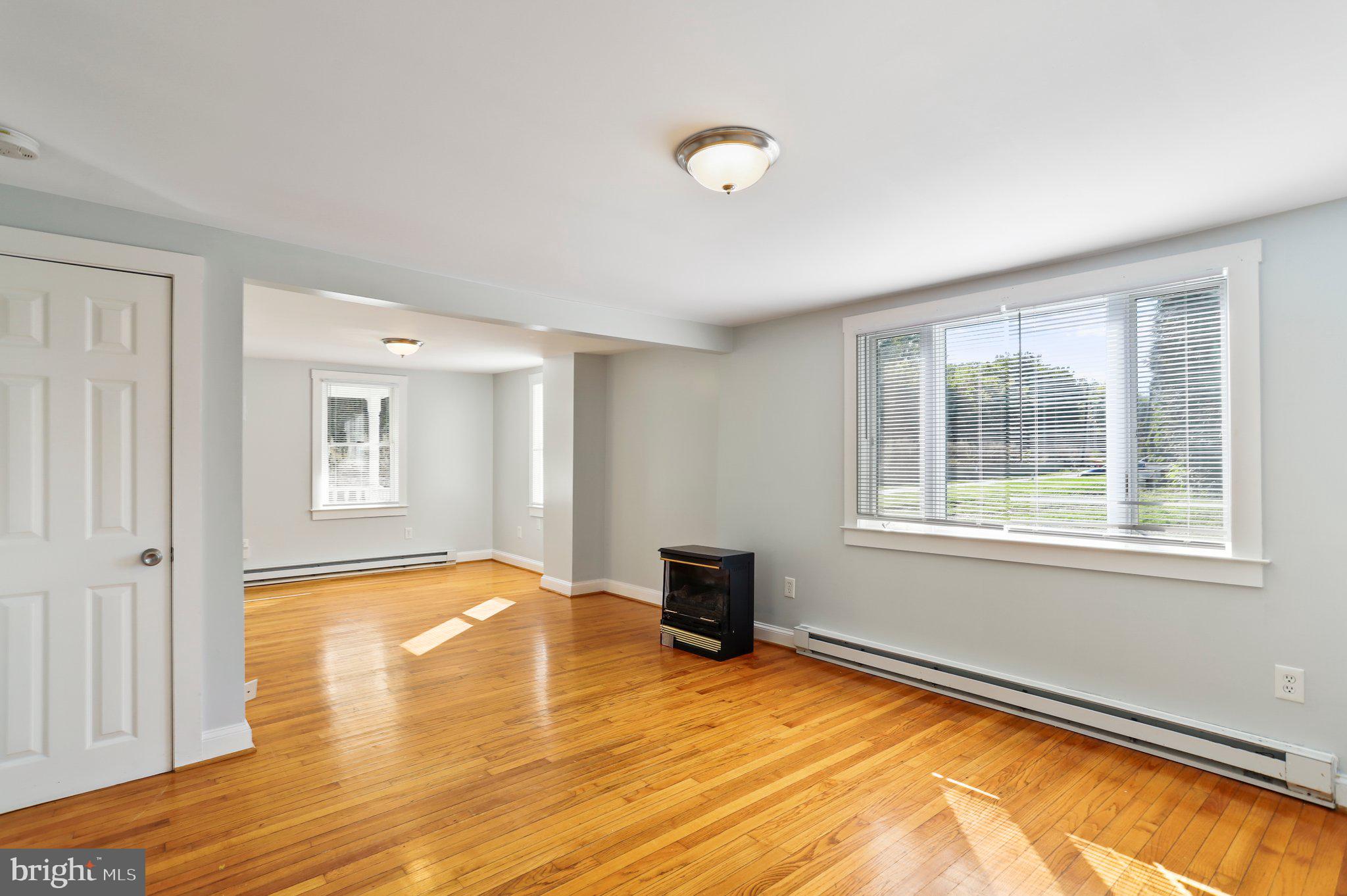 SANDYHOOK - Residential