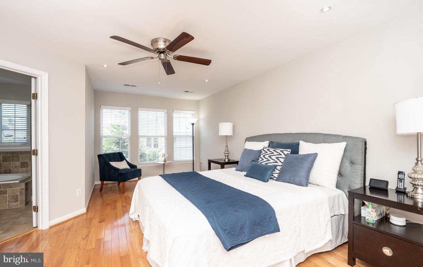 WELLESLEY - Residential Lease