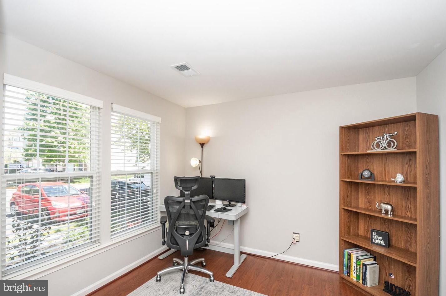 WELLESLEY - Residential Lease