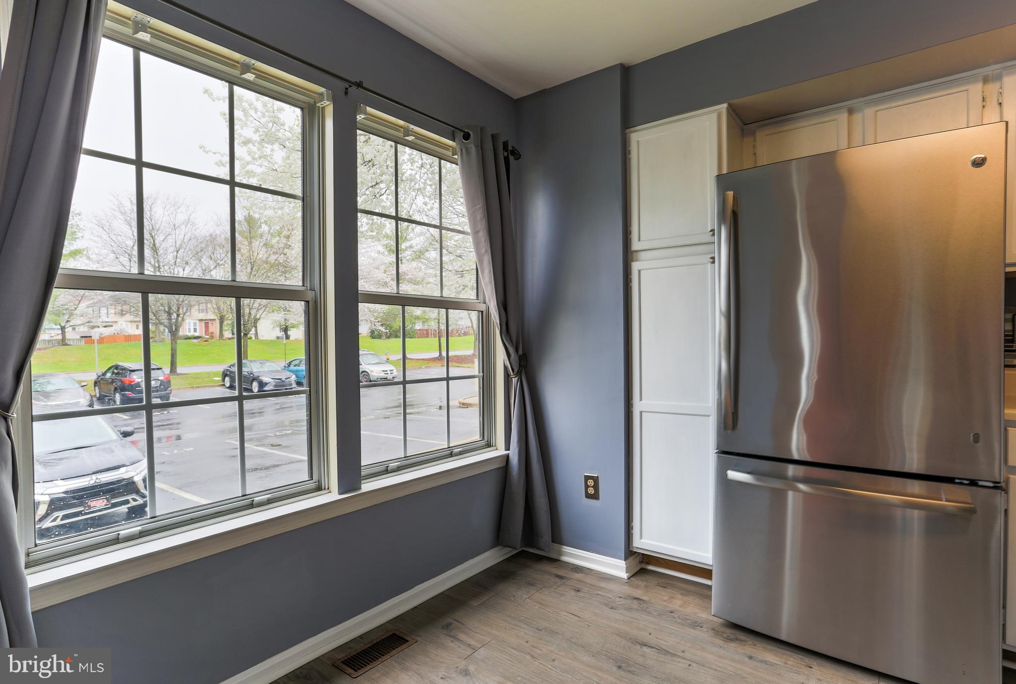 ROBIN MEADOWS - Residential