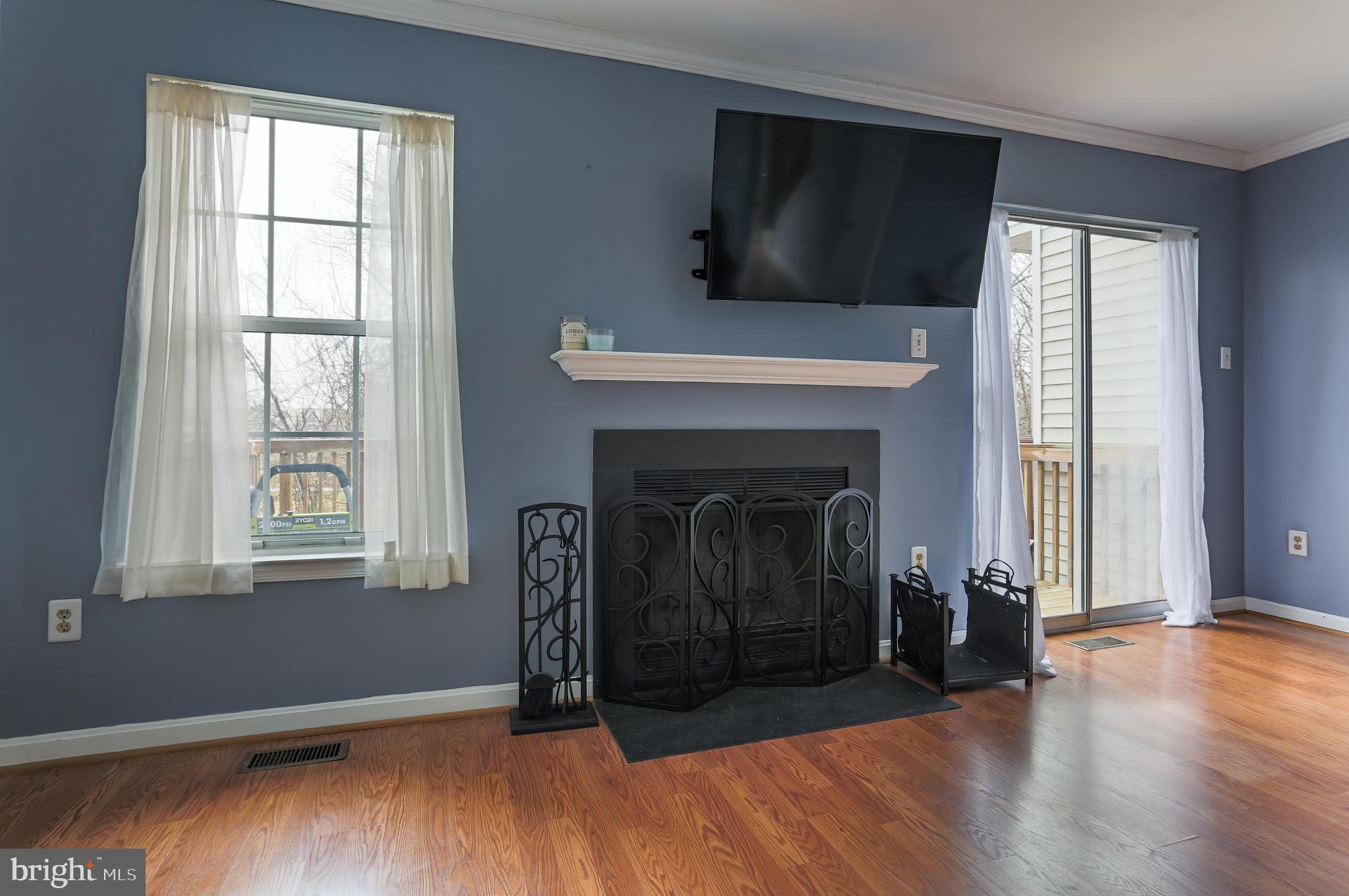 ROBIN MEADOWS - Residential