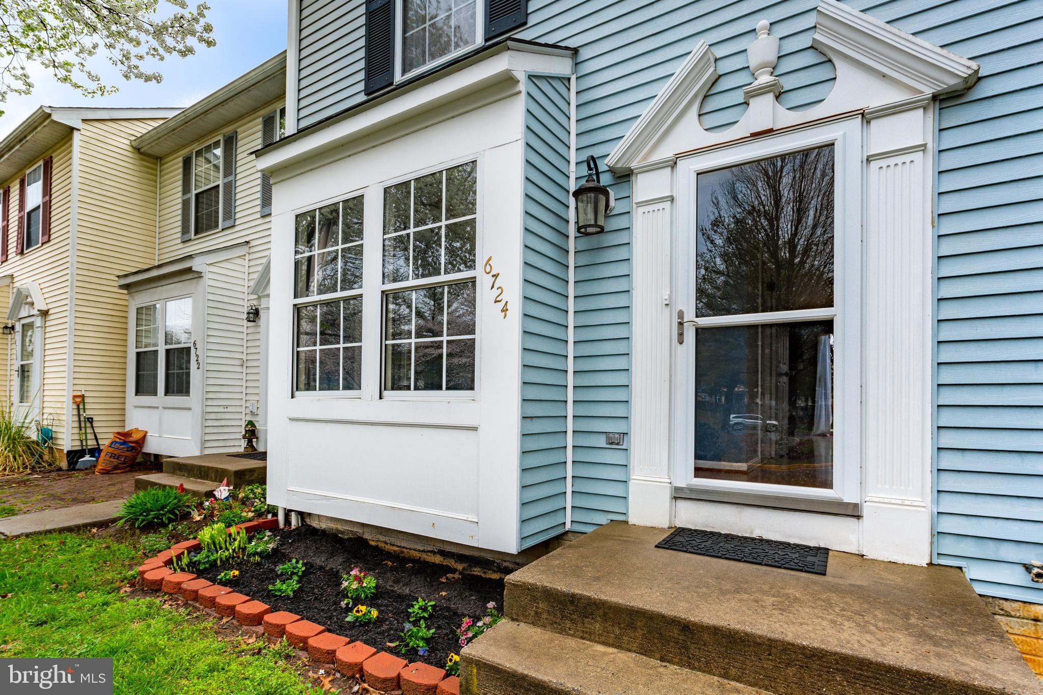 ROBIN MEADOWS - Residential