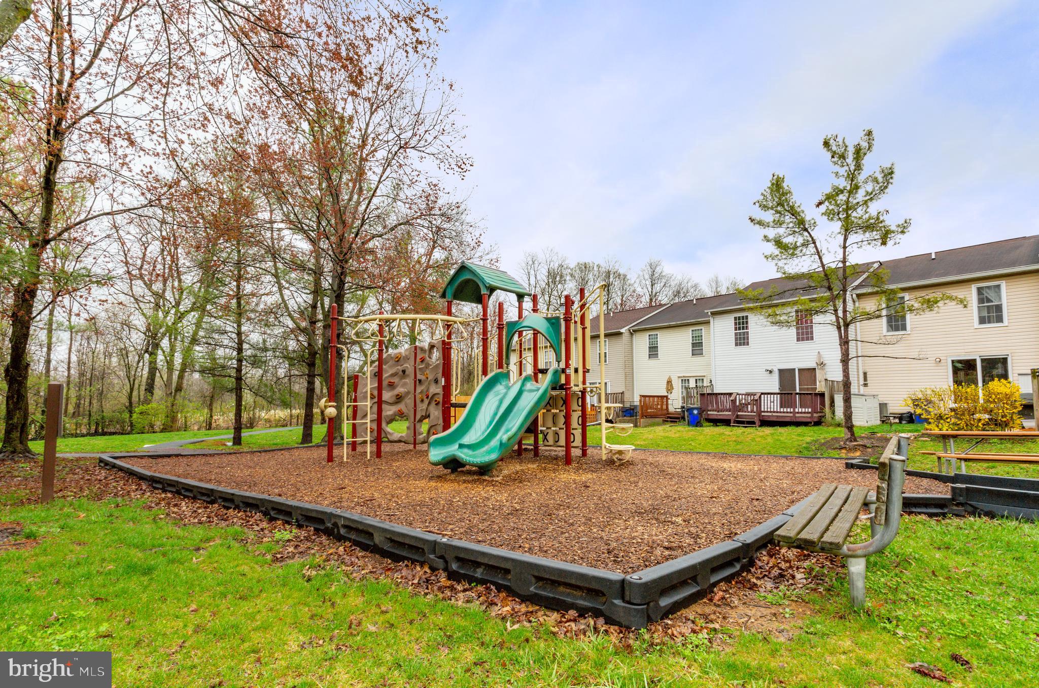 ROBIN MEADOWS - Residential