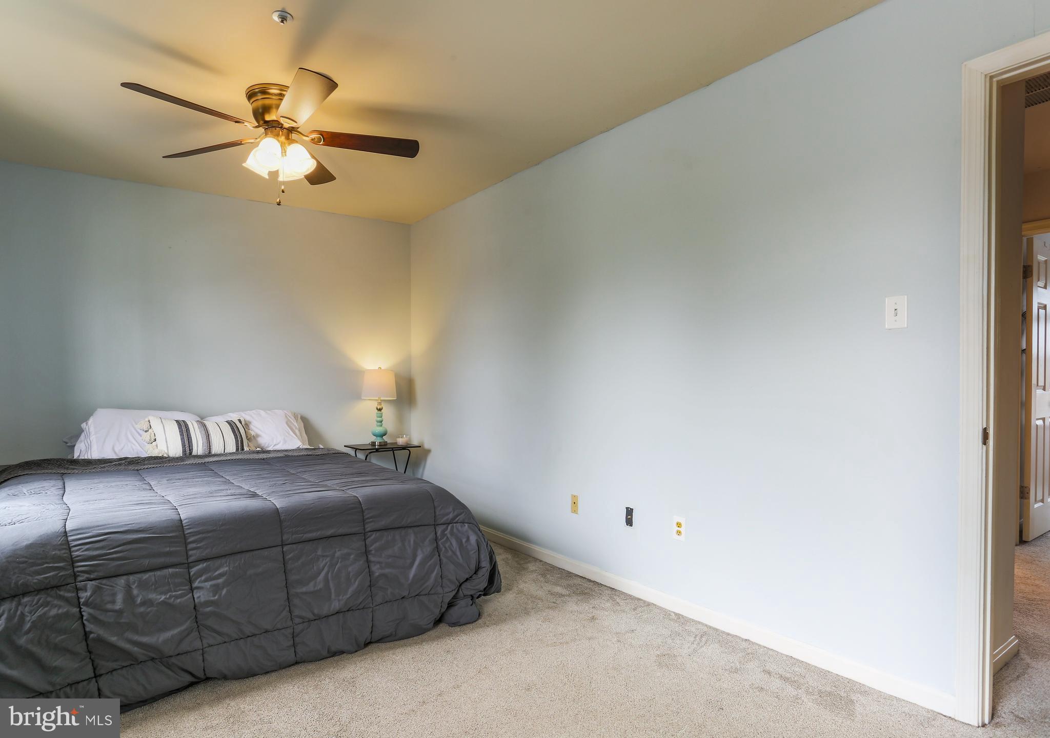 ROBIN MEADOWS - Residential