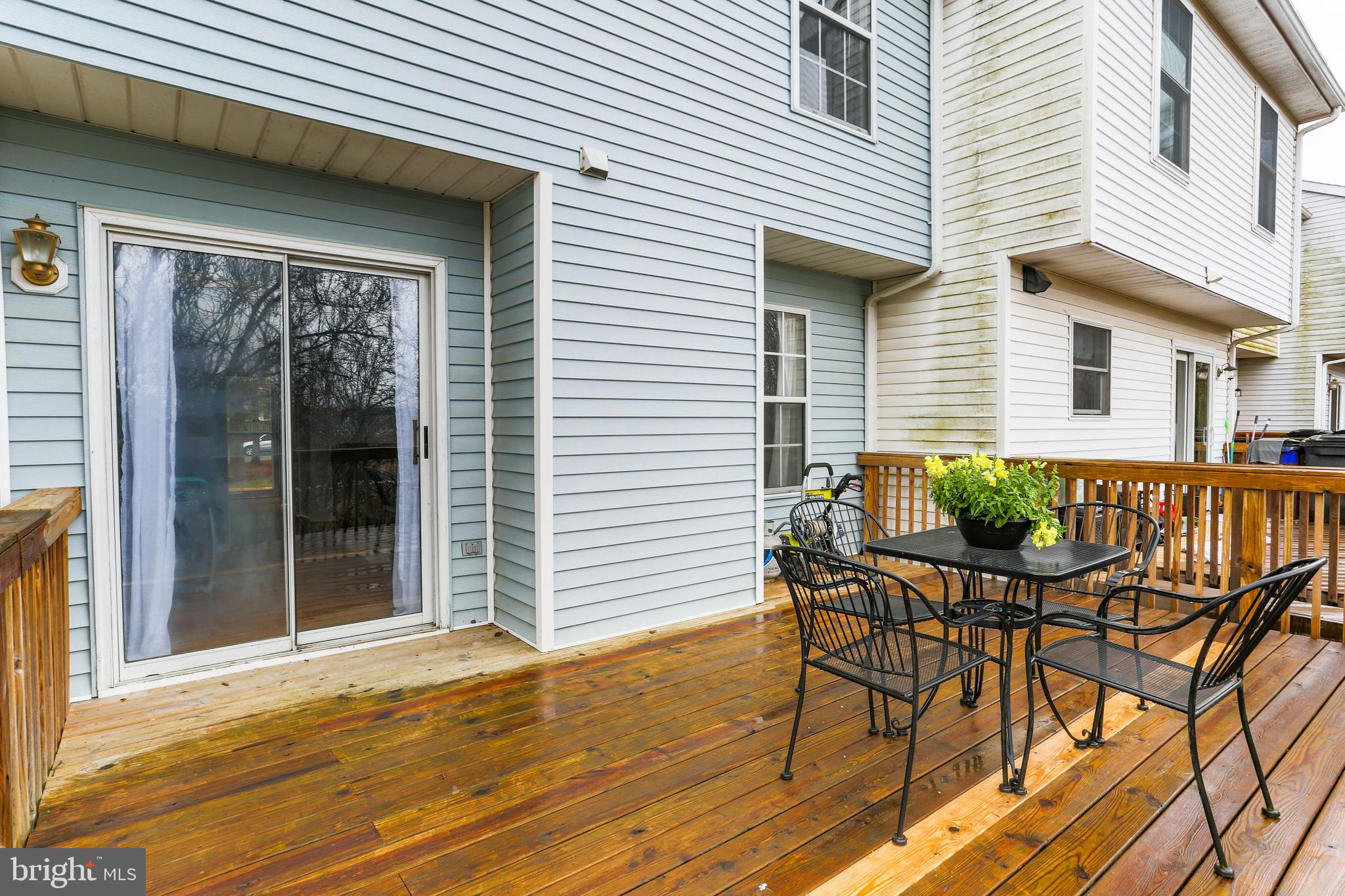 ROBIN MEADOWS - Residential