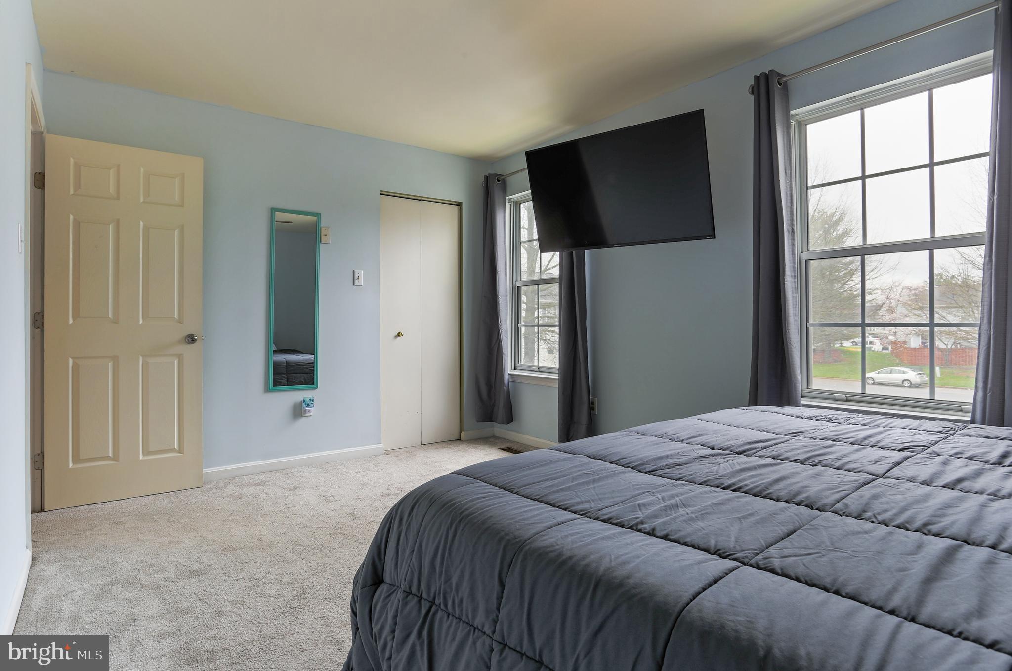 ROBIN MEADOWS - Residential