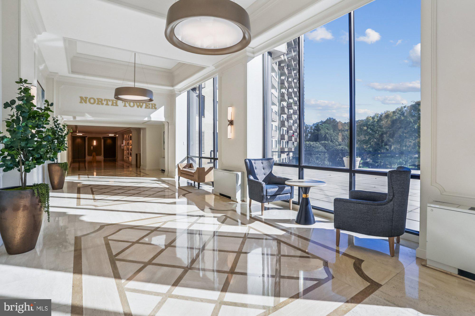 PROMENADE TOWERS - Residential